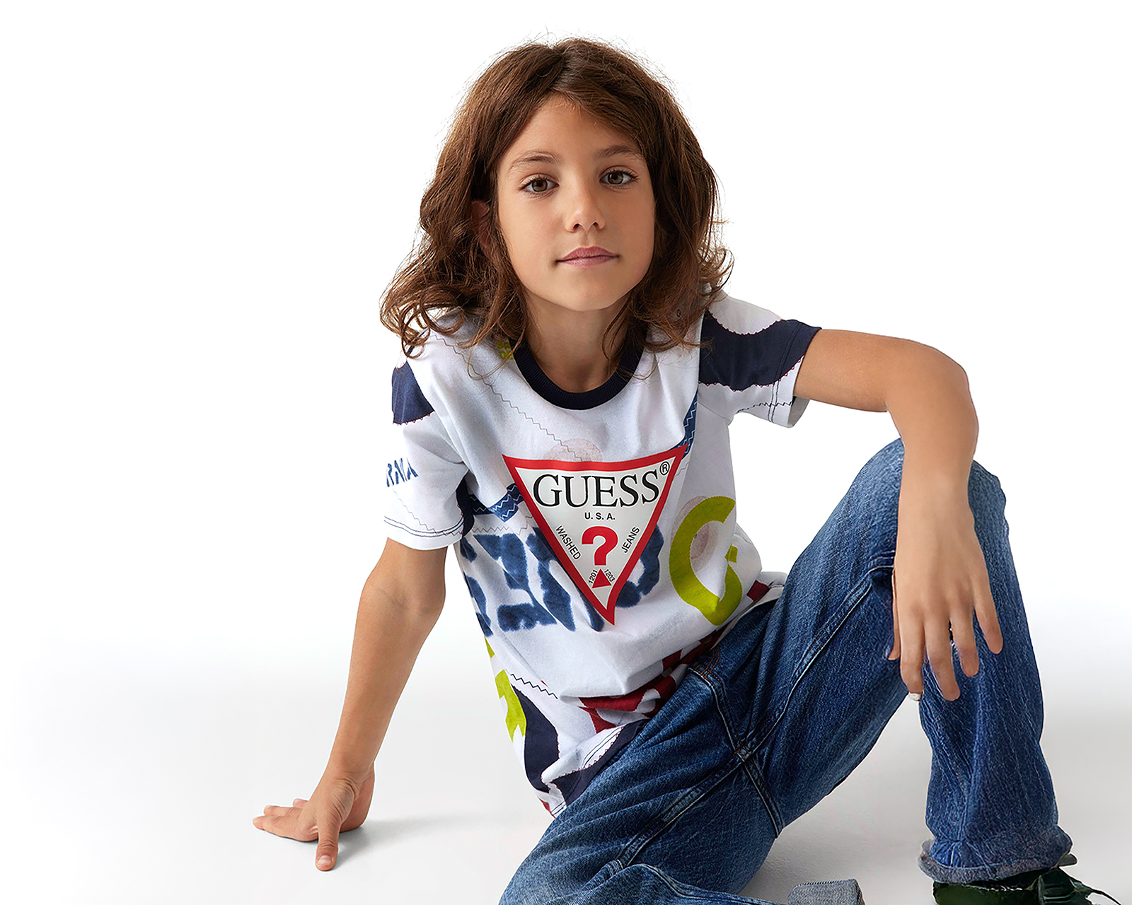 Foto 4 | Foto 4 | Playera de Cuello Redondo Blanca Guess Juvenil