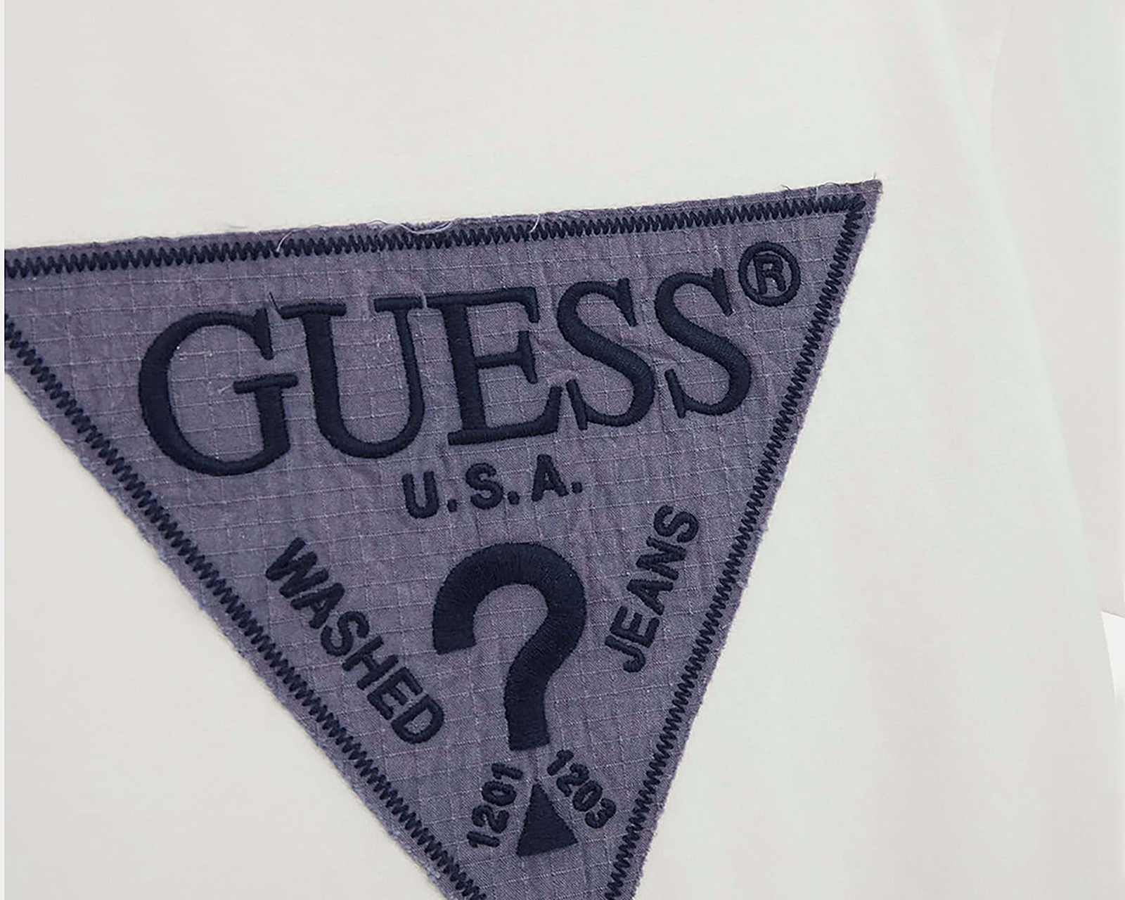 Foto 3 | Foto 3 | Playera de Cuello Redondo Blanca Guess Juvenil