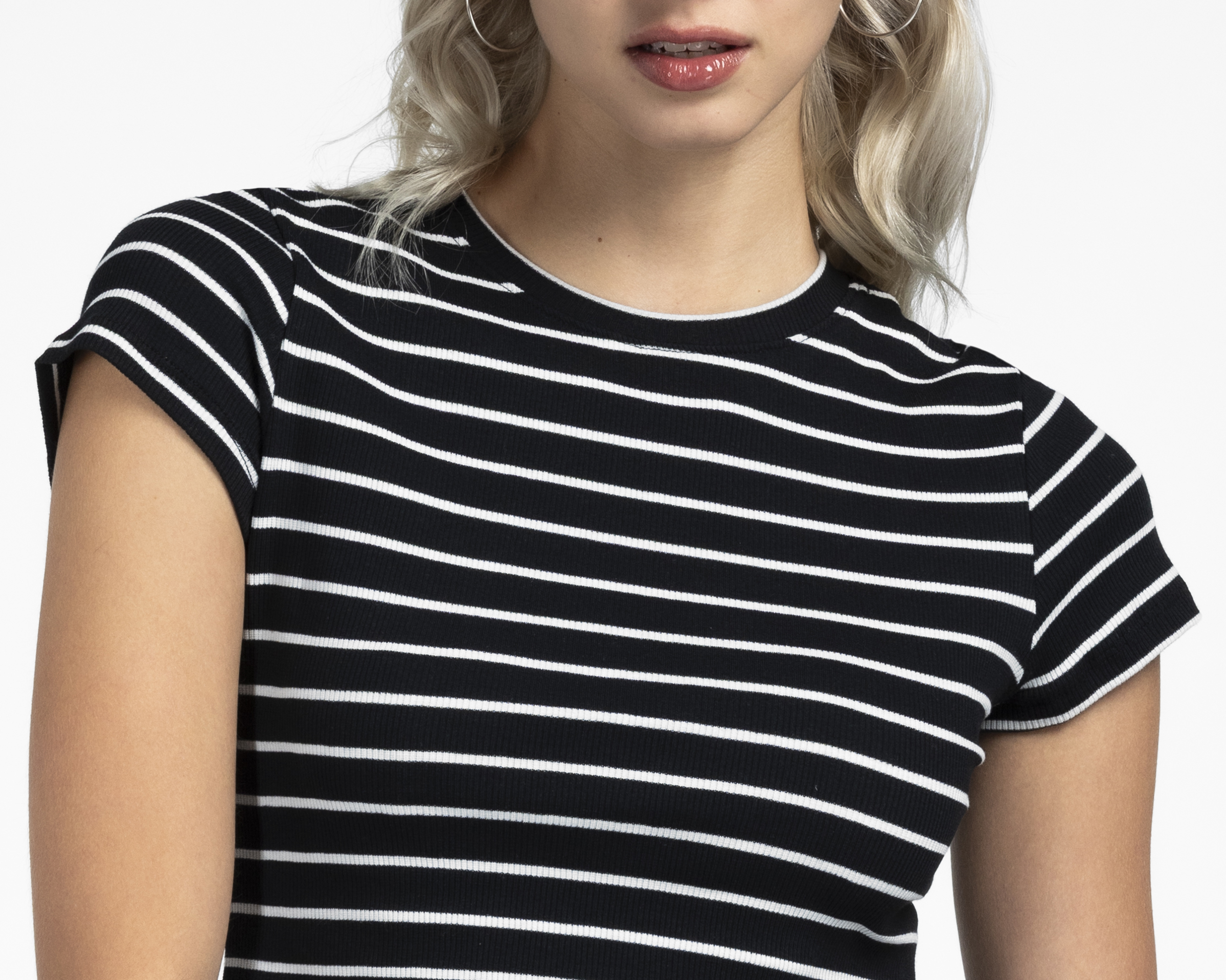 Foto 4 | Foto 4 | Playera Cuello Redondo Negra Refill para Mujer