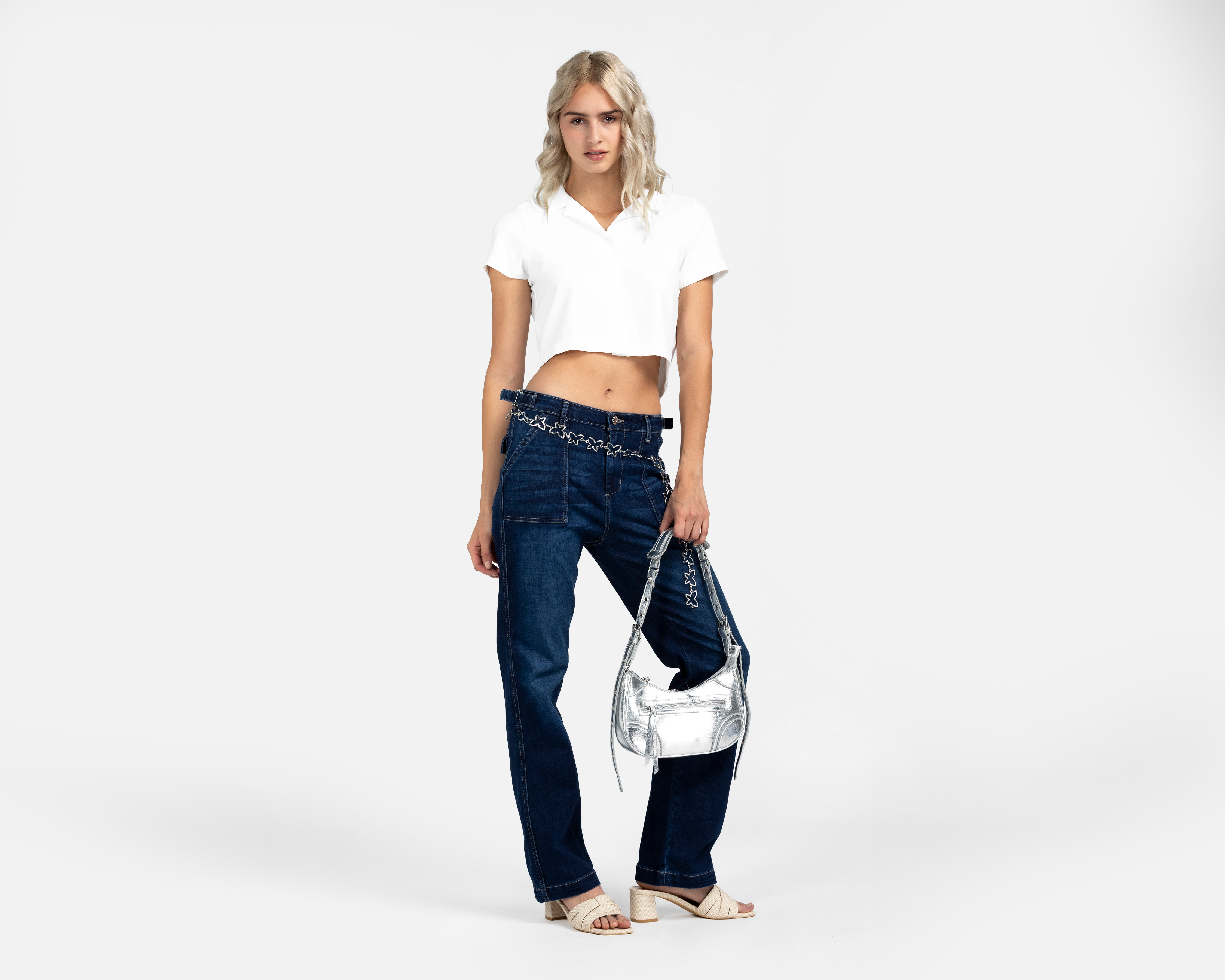 Foto 3 pulgar | Foto 2 | Jeans Recto Refill para Mujer