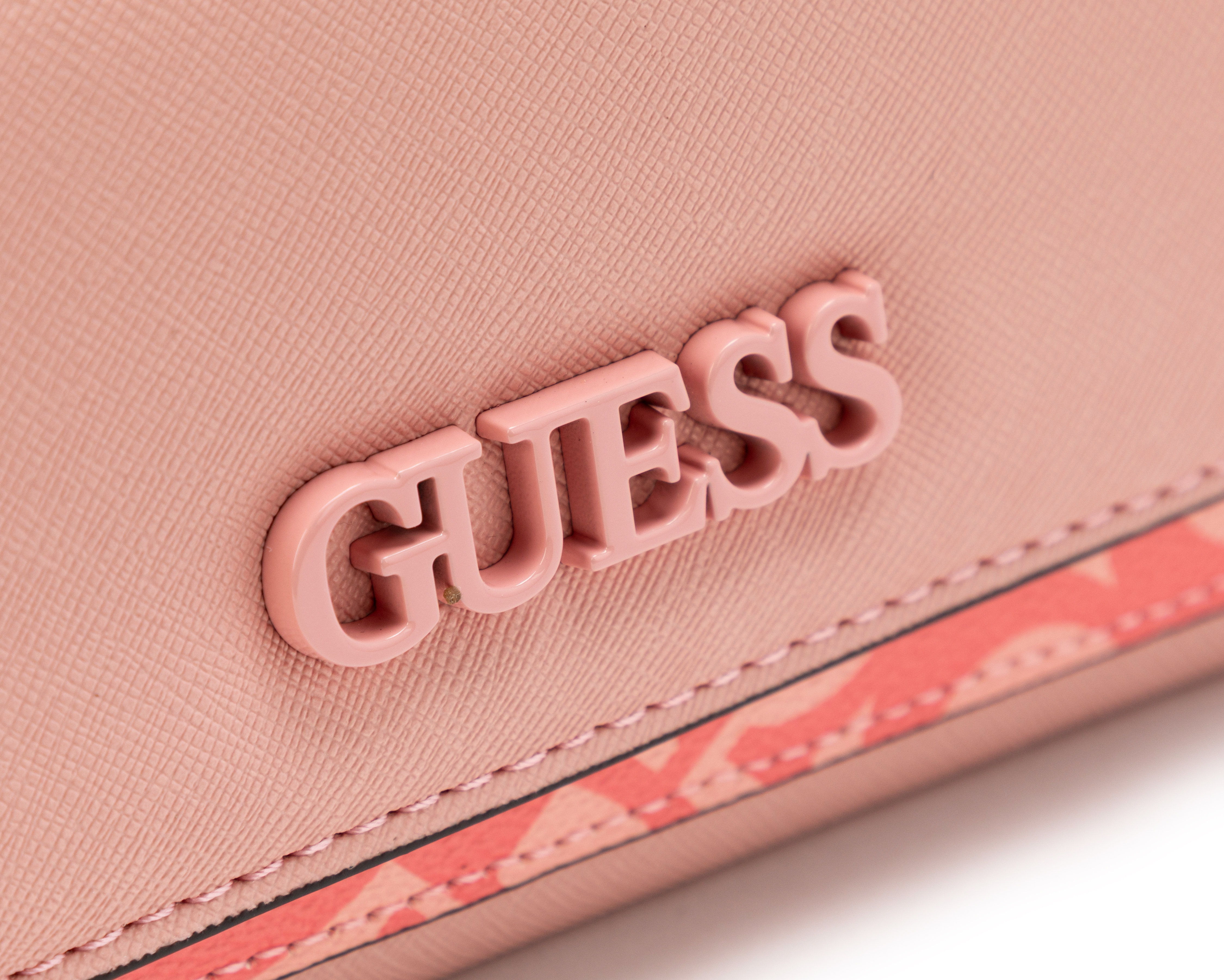 Foto 6 pulgar | Foto 5 | Cartera para Mujer Guess Rosa