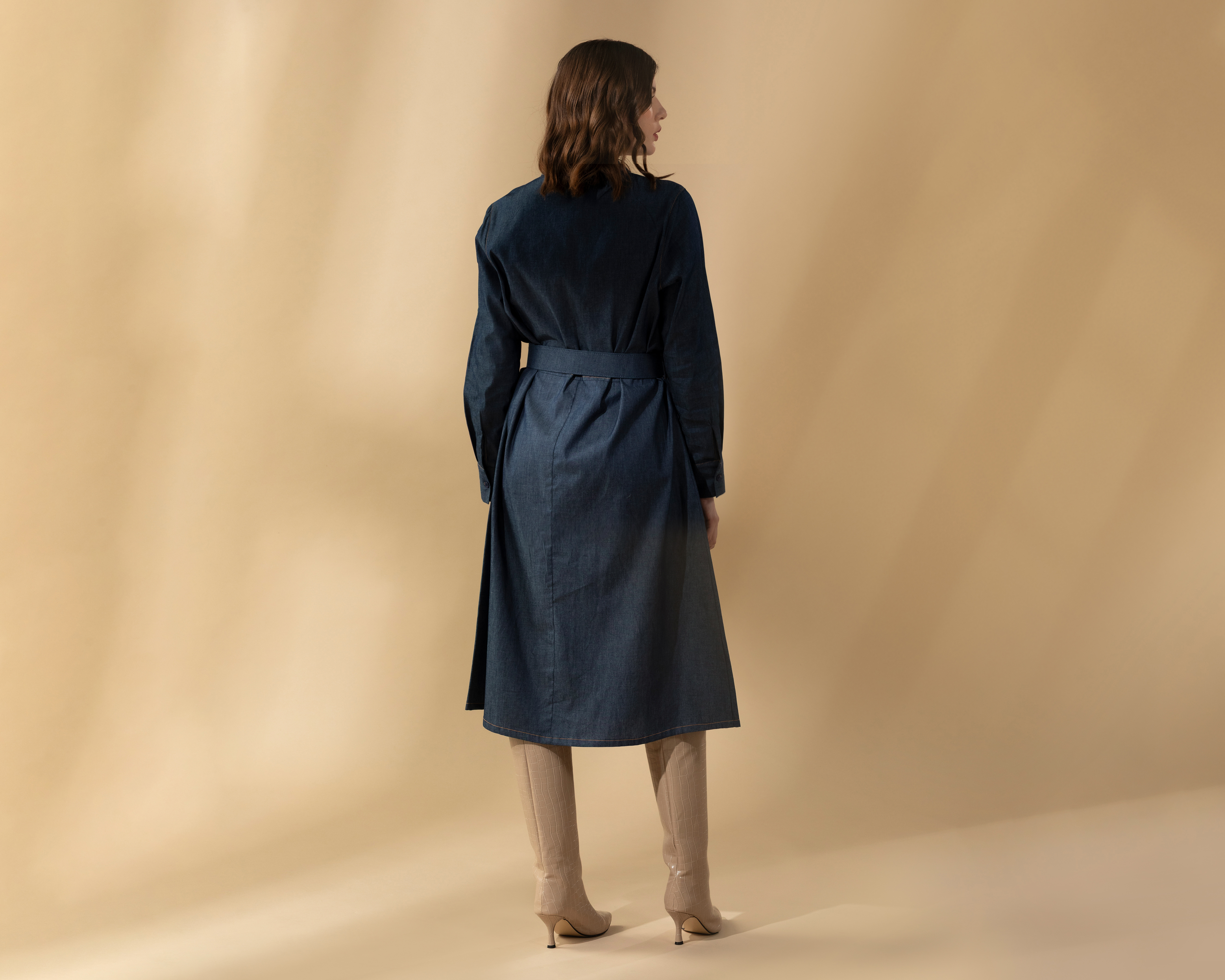 Foto 4 pulgar | Foto 3 | Vestido Midi Camisero Mezclilla con Cinturon Sahara By Antonio Gutiérrez para Mujer