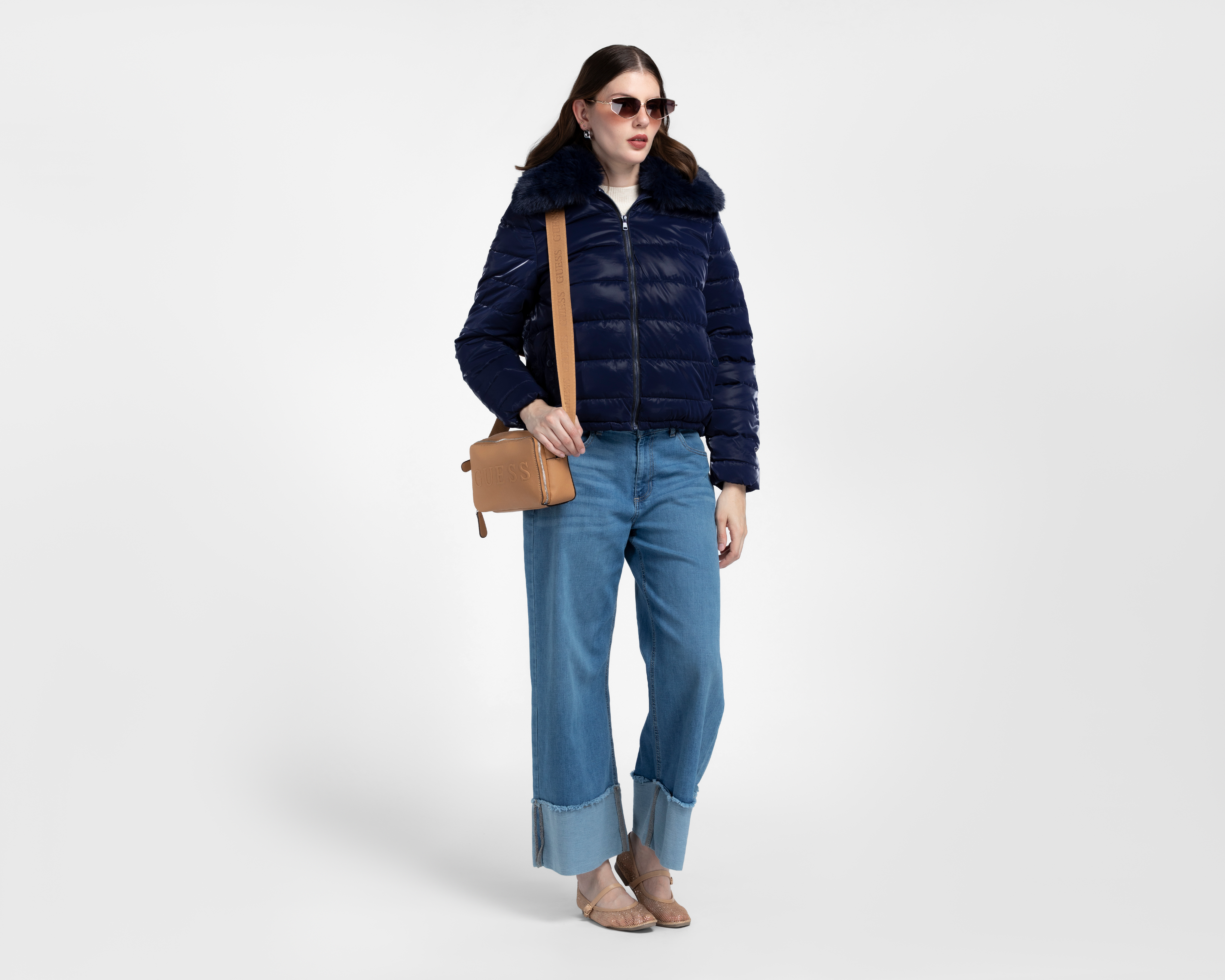 Foto 3 pulgar | Foto 2 | Chamarrra Capitonada Roosevelt para Mujer