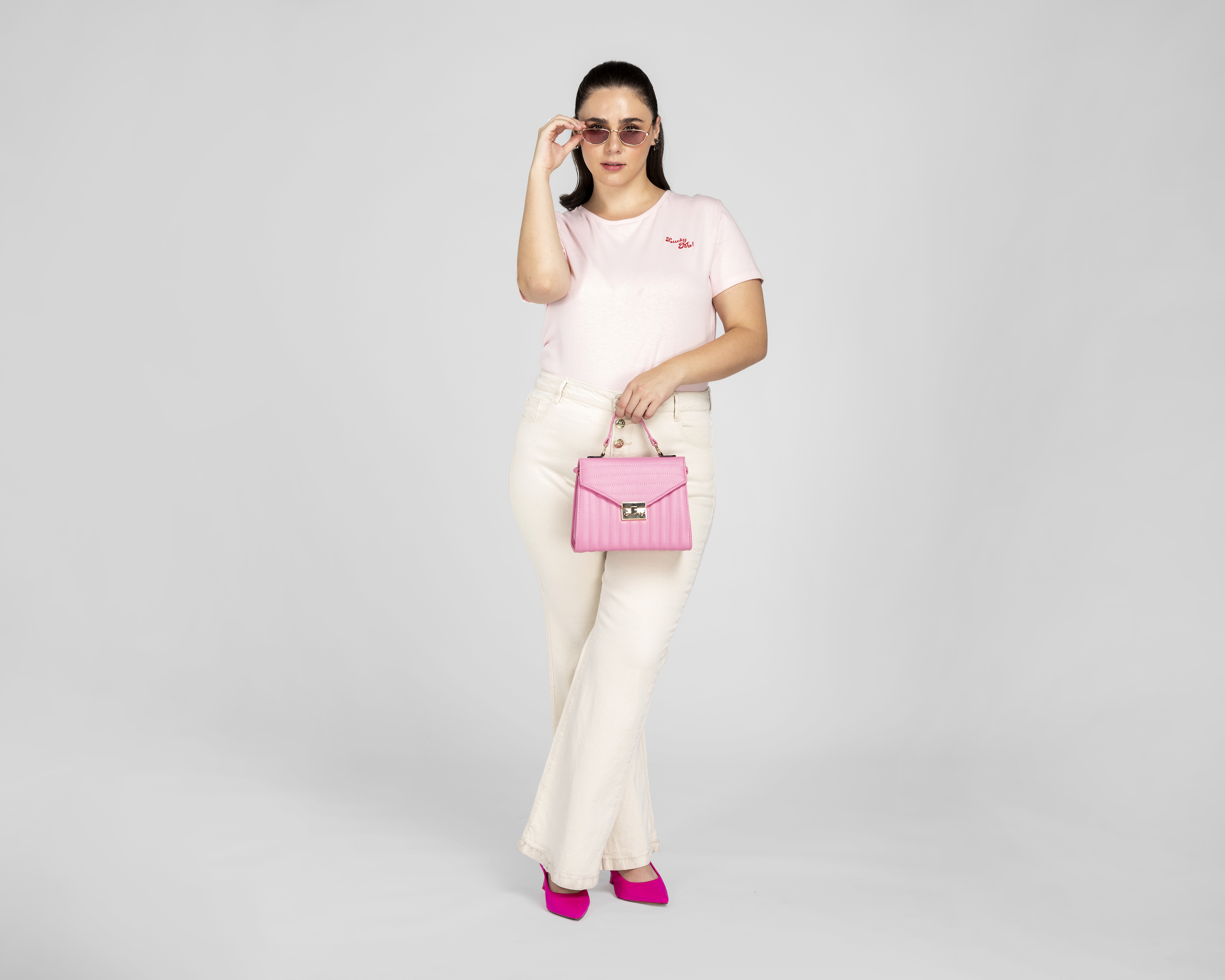 Foto 3 pulgar | Foto 2 | Playera Lucky Star Manga Corta Rosa