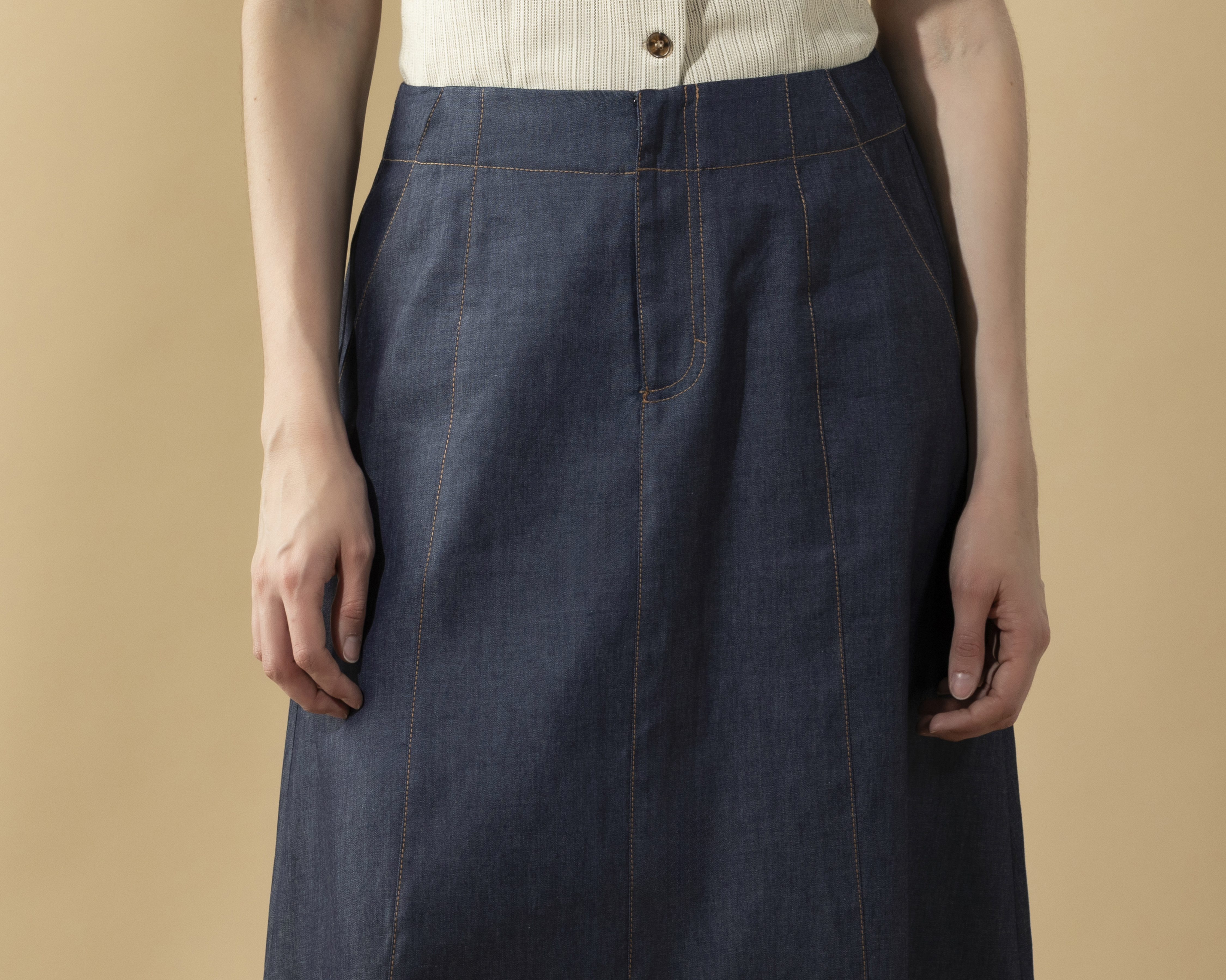 Foto 5 pulgar | Foto 4 | Falda Midi Denim Pespunte en Contraste Sahara By Antonio Gutierrez para Mujer