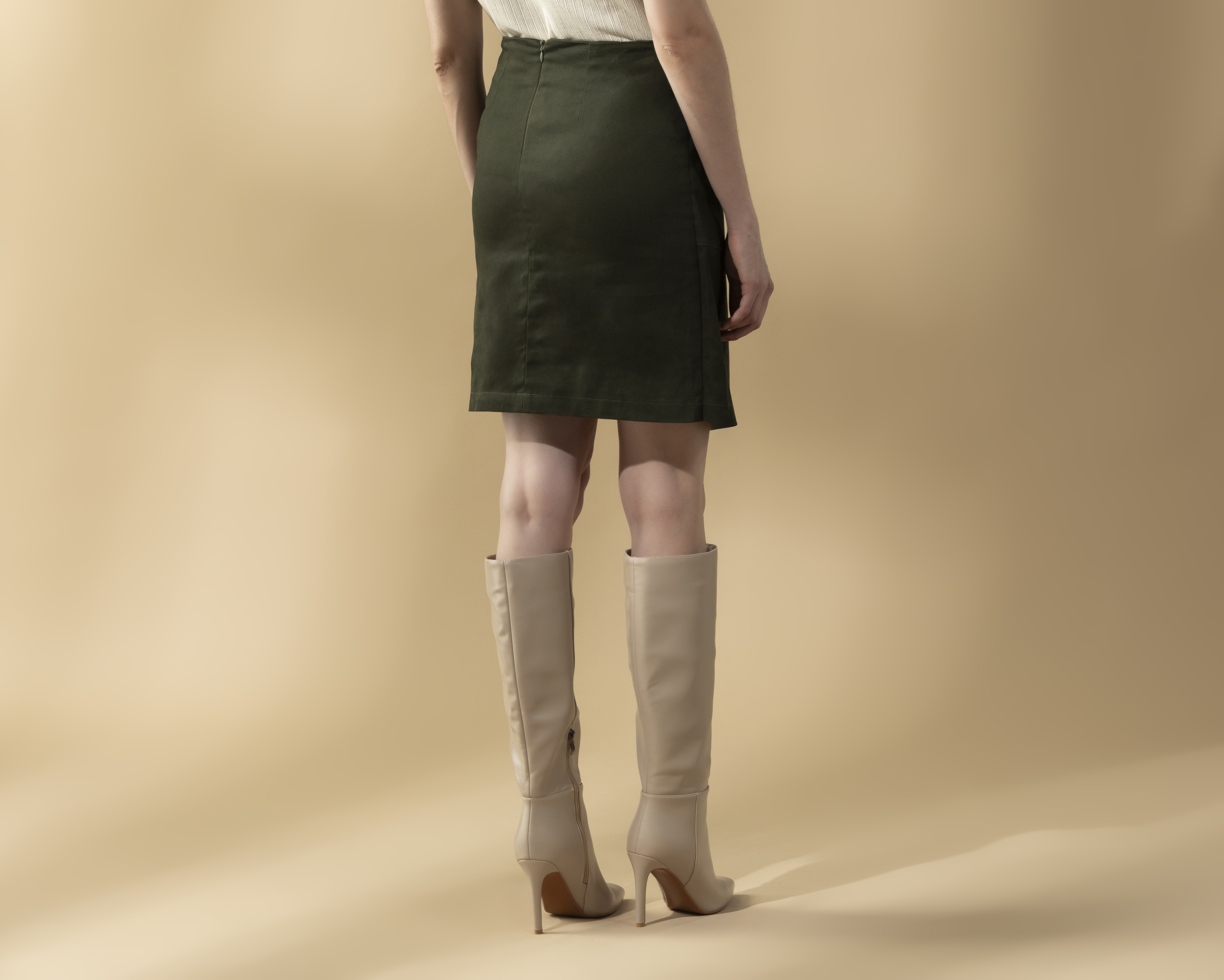 Foto 3 | Foto 3 | Falda Corta Sahara Verde para Mujer
