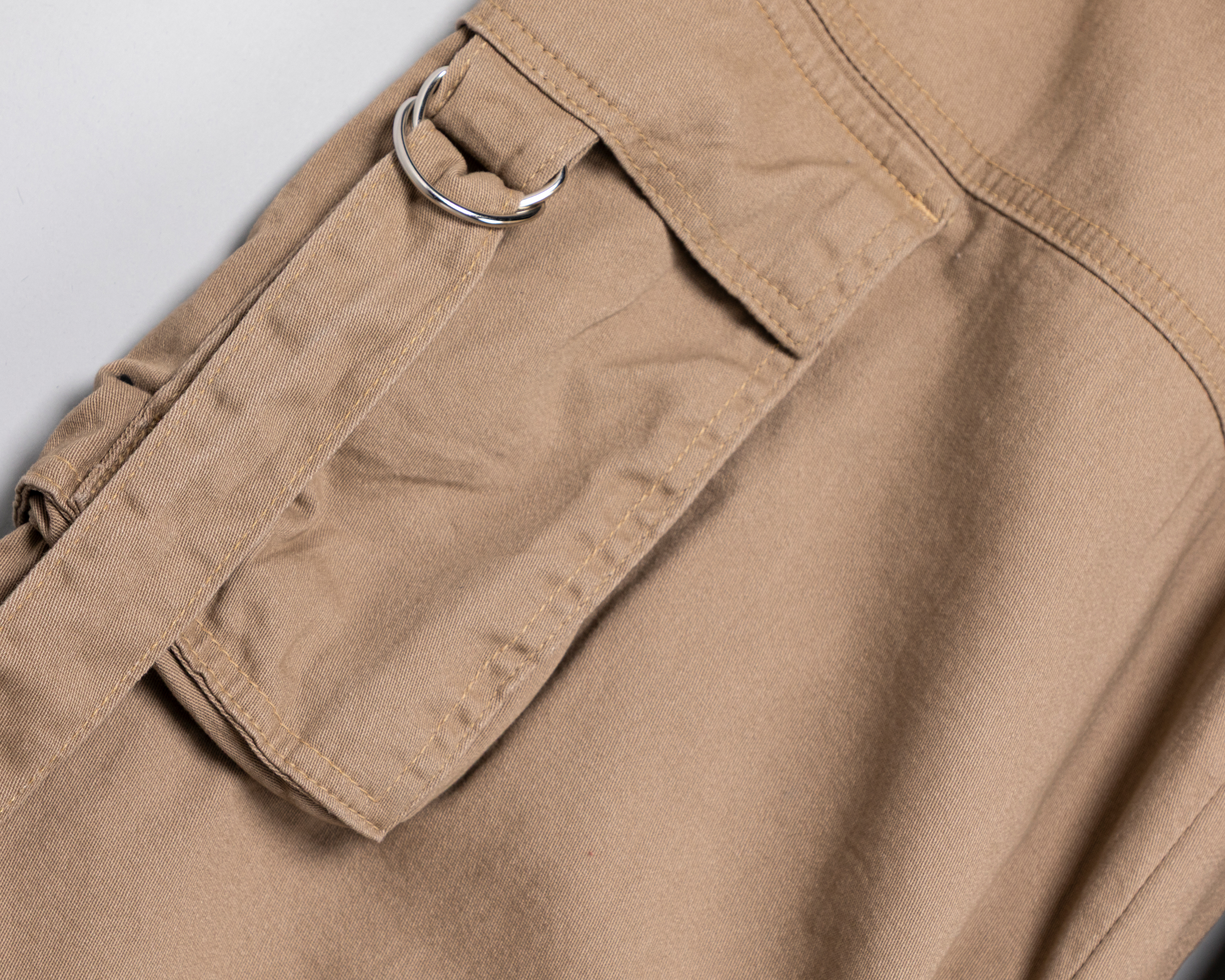 Foto 3 | Foto 3 | Pantalón Cargo Refill Luci Café para Mujer