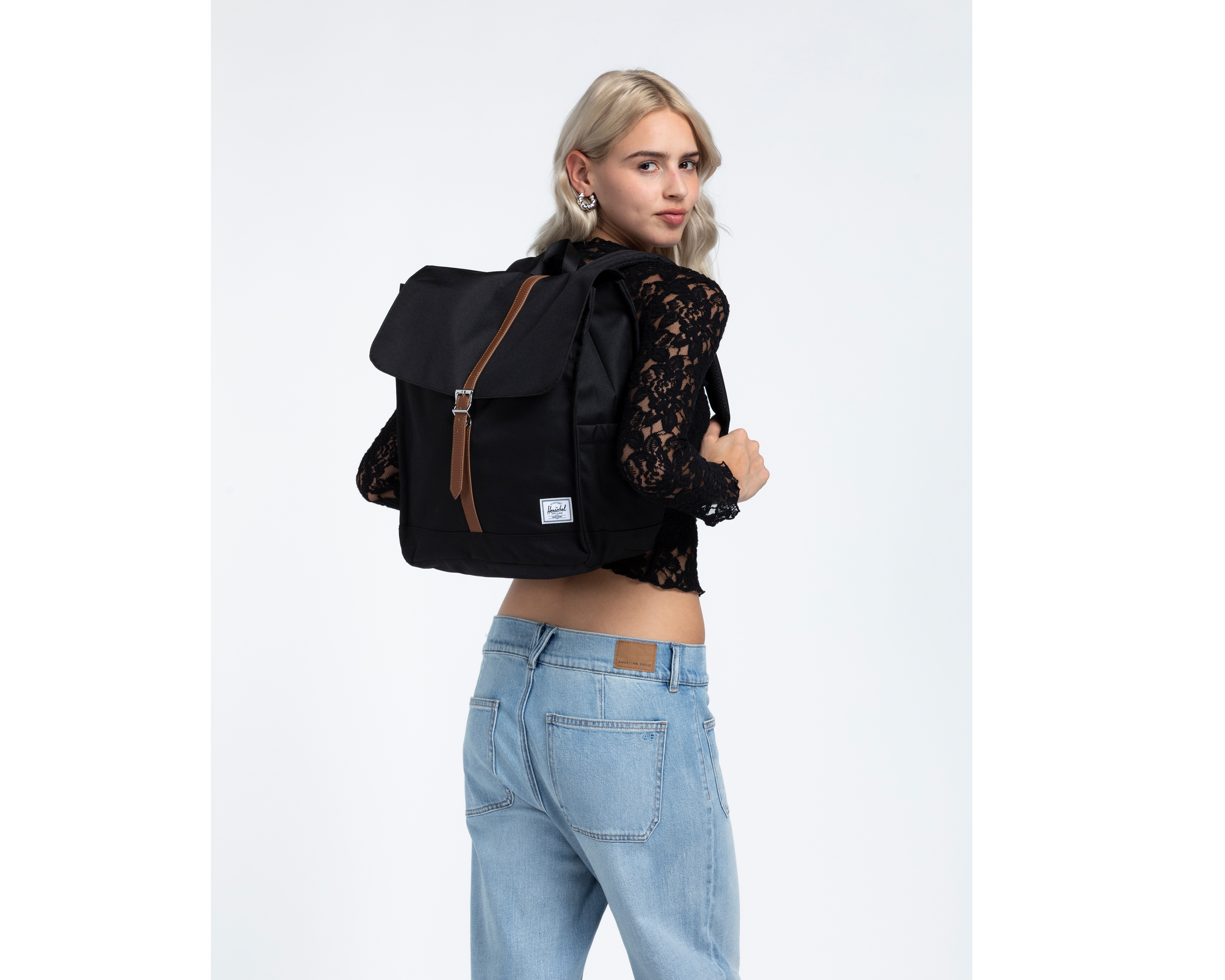 Foto 9 pulgar | Foto 8 | Mochila Herschel Negra
