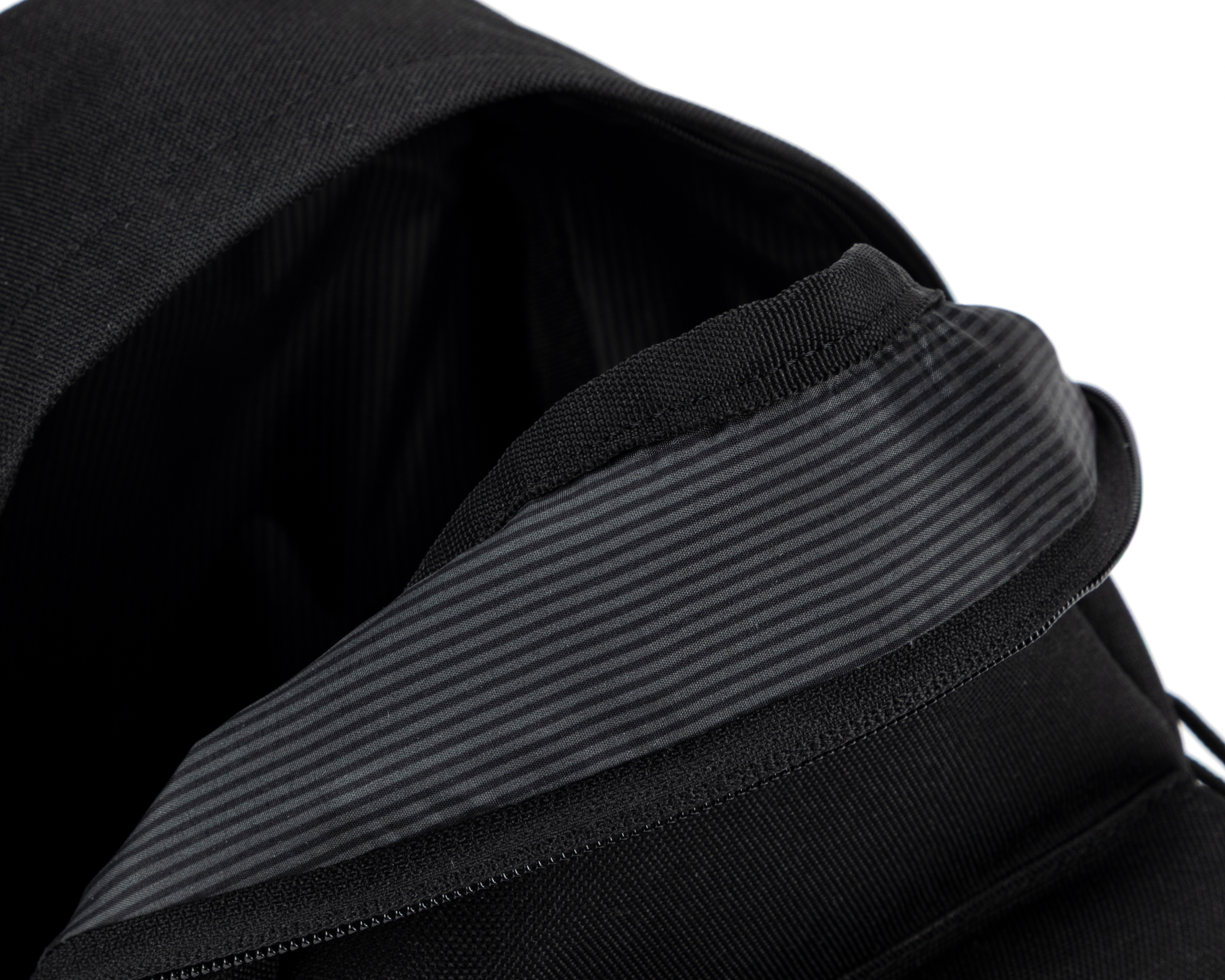 Foto 7 pulgar | Foto 6 | Mochila Herschel Classic Negra