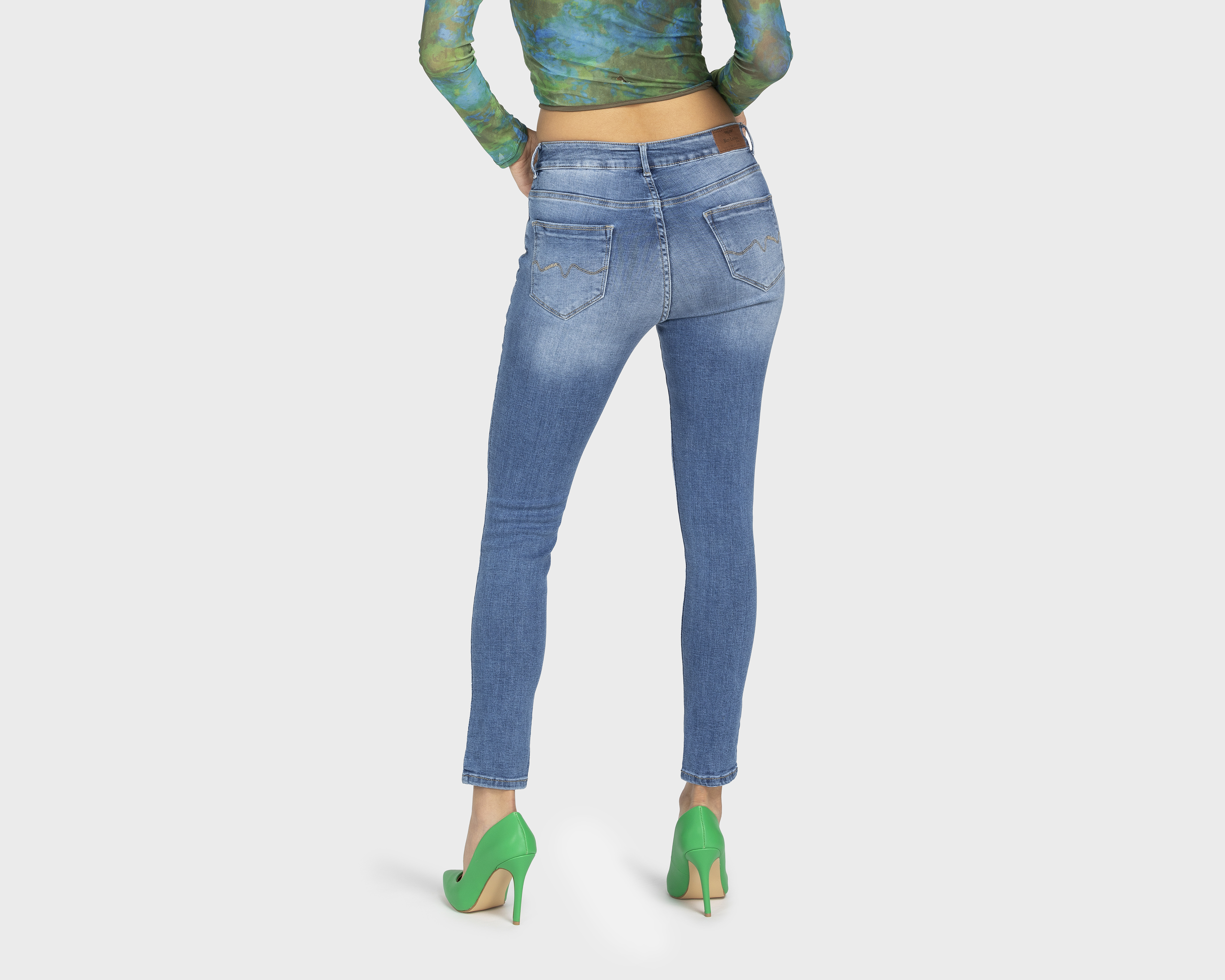 Foto 4 pulgar | Foto 3 | Jeans Skinny Boy London para Mujer