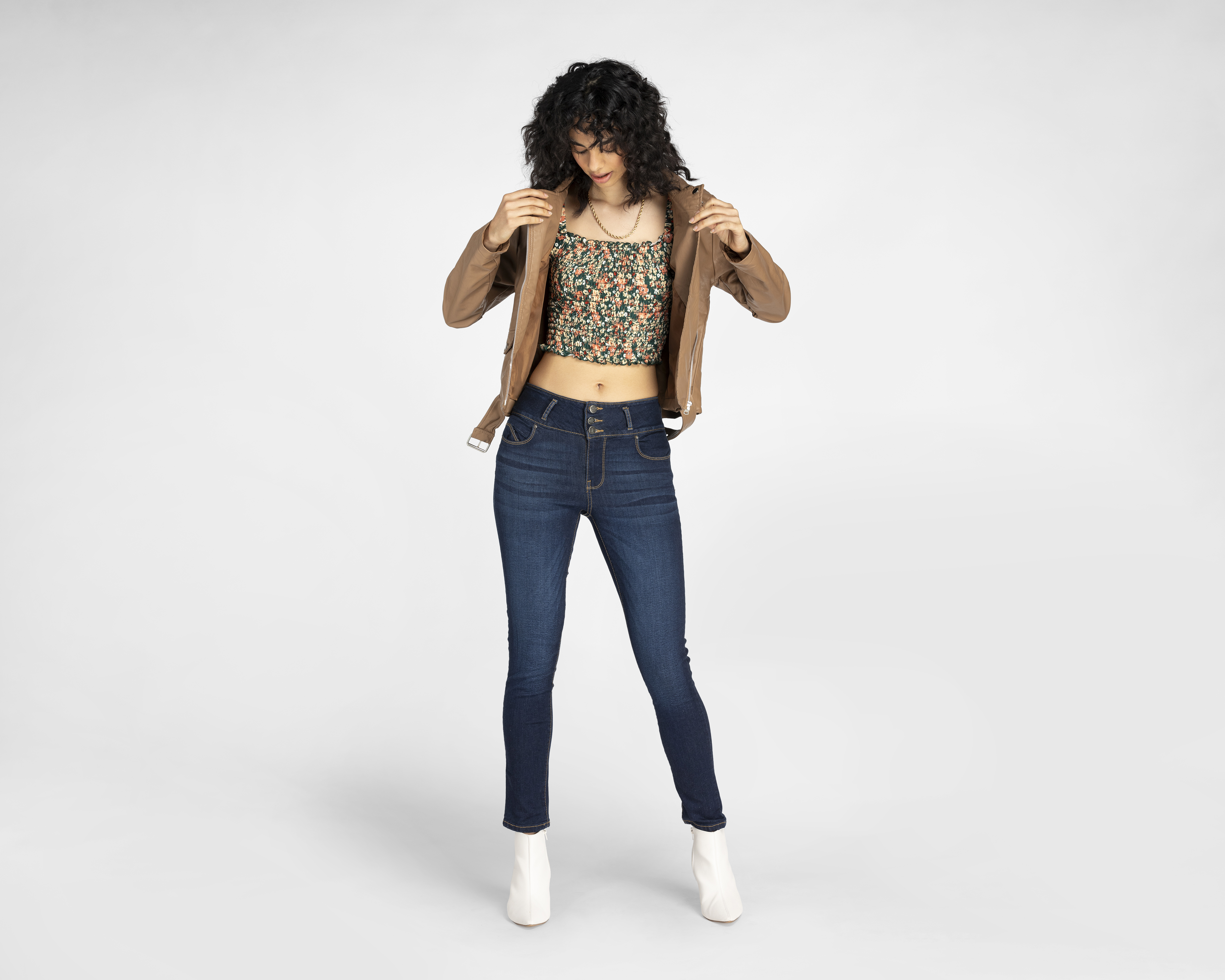 Foto 3 pulgar | Foto 2 | Jeans Slim Boy London para Mujer