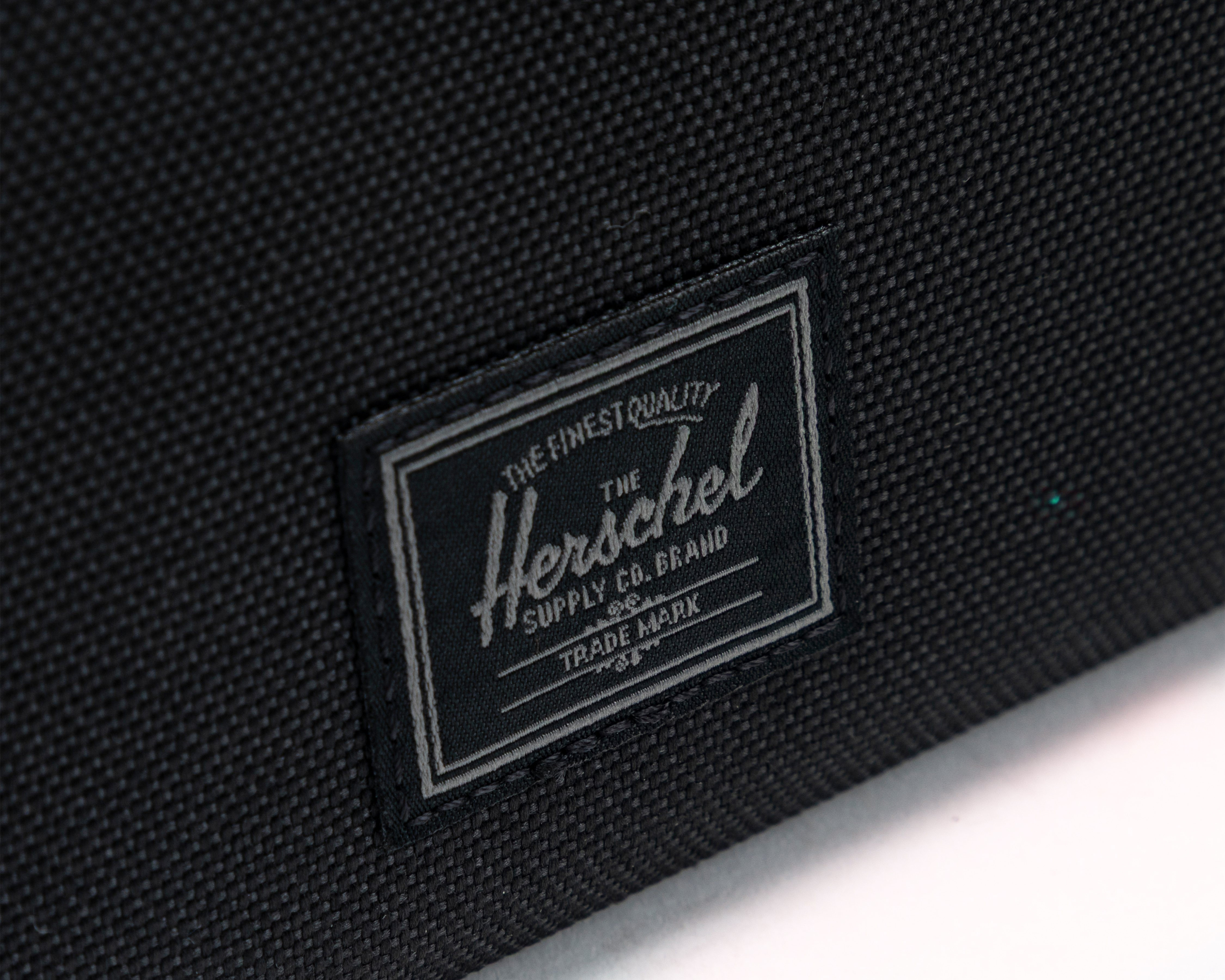 Foto 6 pulgar | Foto 5 | Cartera para Mujer Herschel Negra