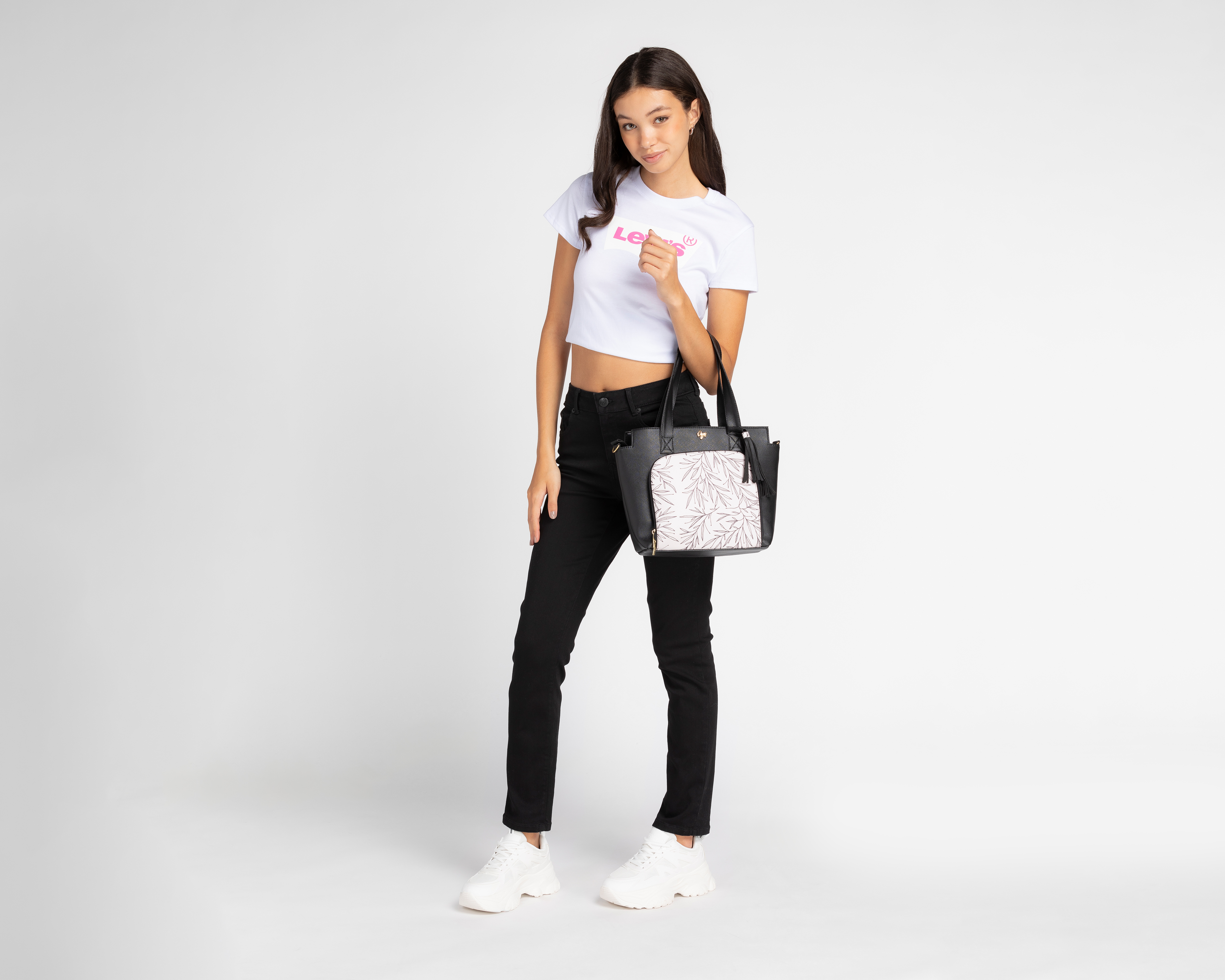 Foto 3 pulgar | Foto 2 | Jeans Flare Boy London para Mujer