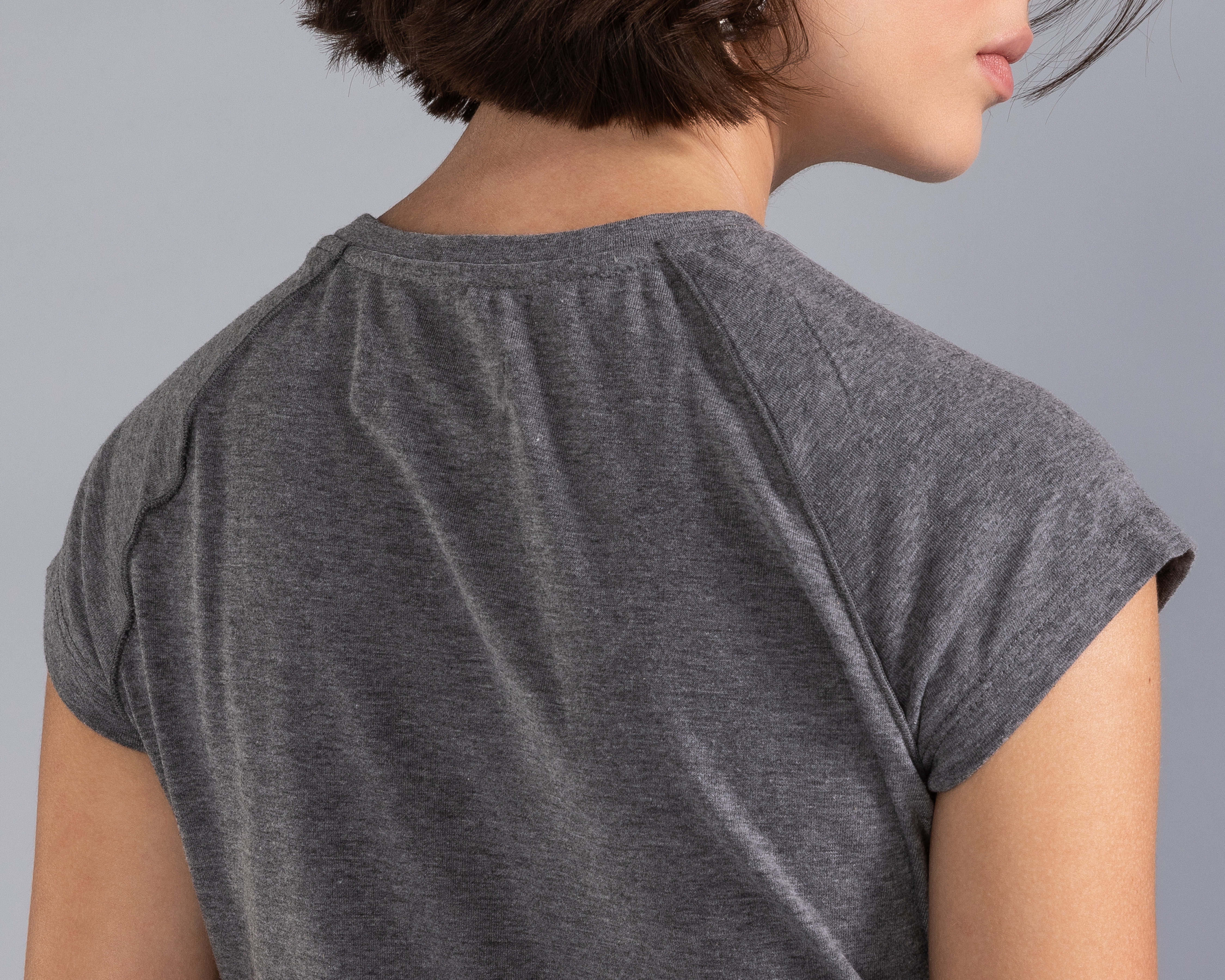 Foto 6 pulgar | Foto 5 | Playera Strona Estampada para Mujer