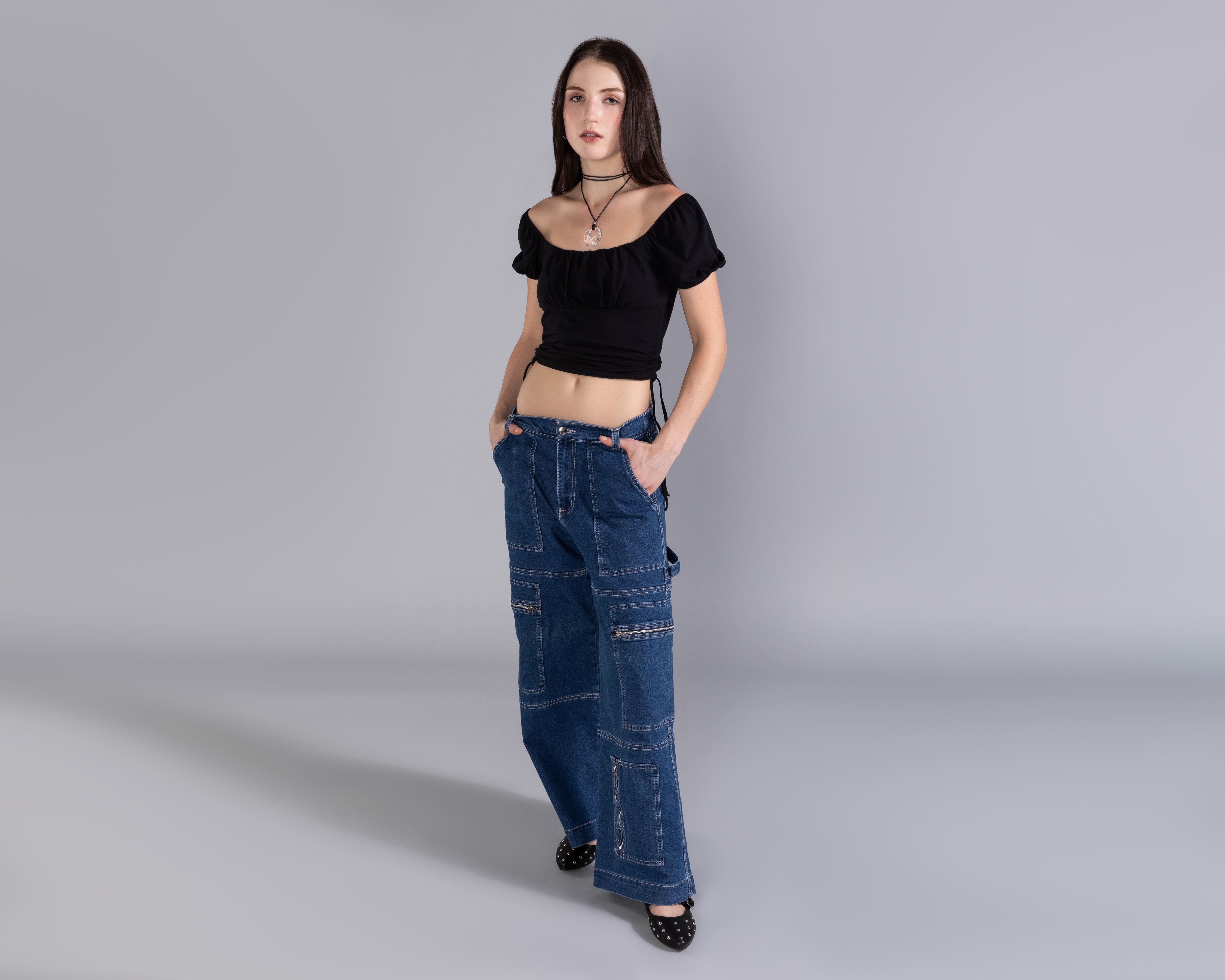 Playera Manga Corta Abullonada con Jaretas Costados Strona para Mujer