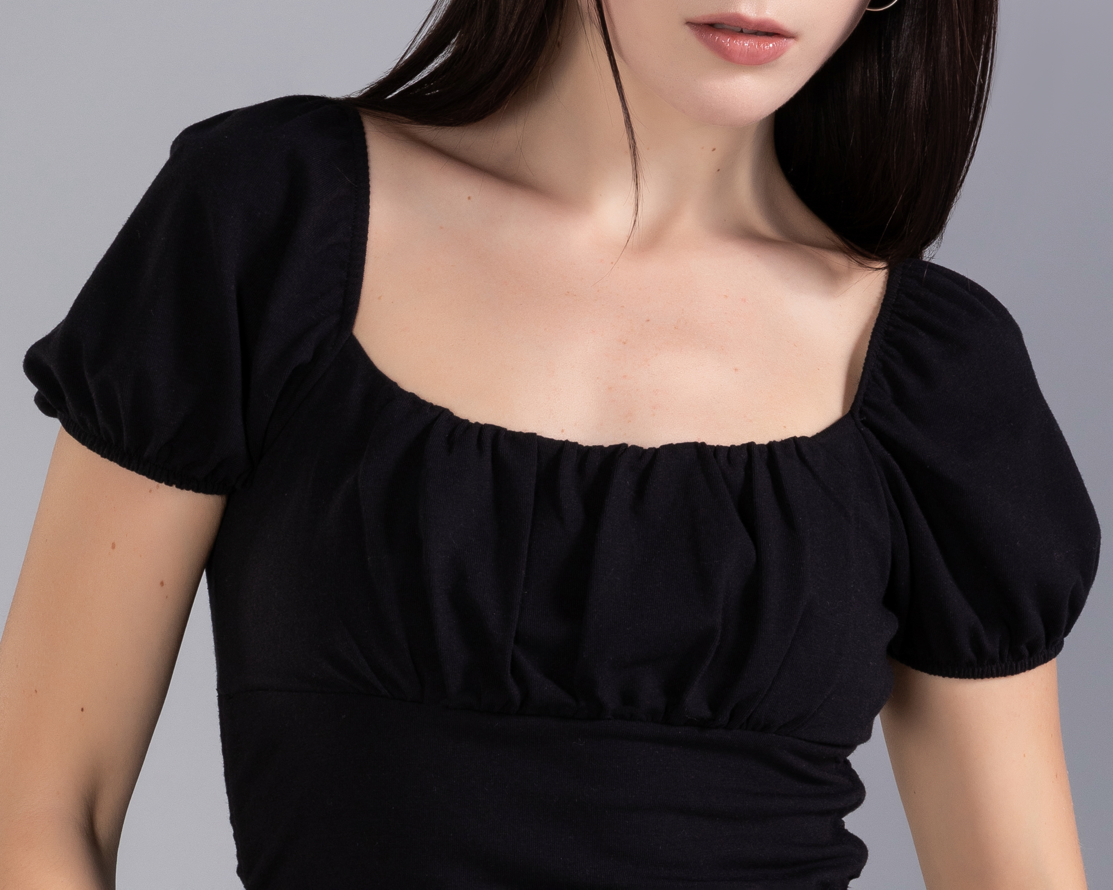 Foto 5 pulgar | Foto 4 | Playera Manga Corta Abullonada con Jaretas Costados Strona para Mujer