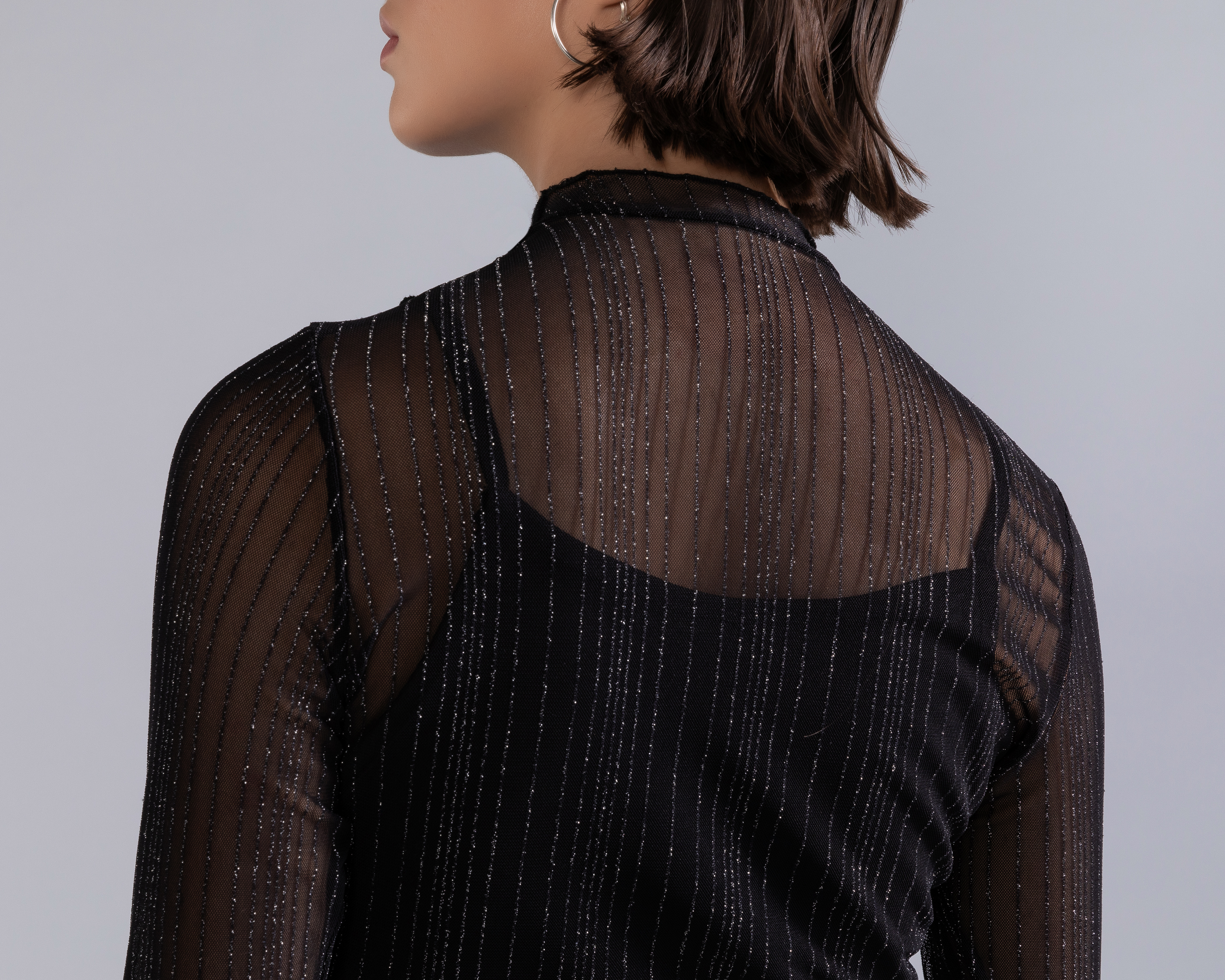 Foto 6 pulgar | Foto 5 | Playera Manga Larga Mesh con Lurex Strona para Mujer