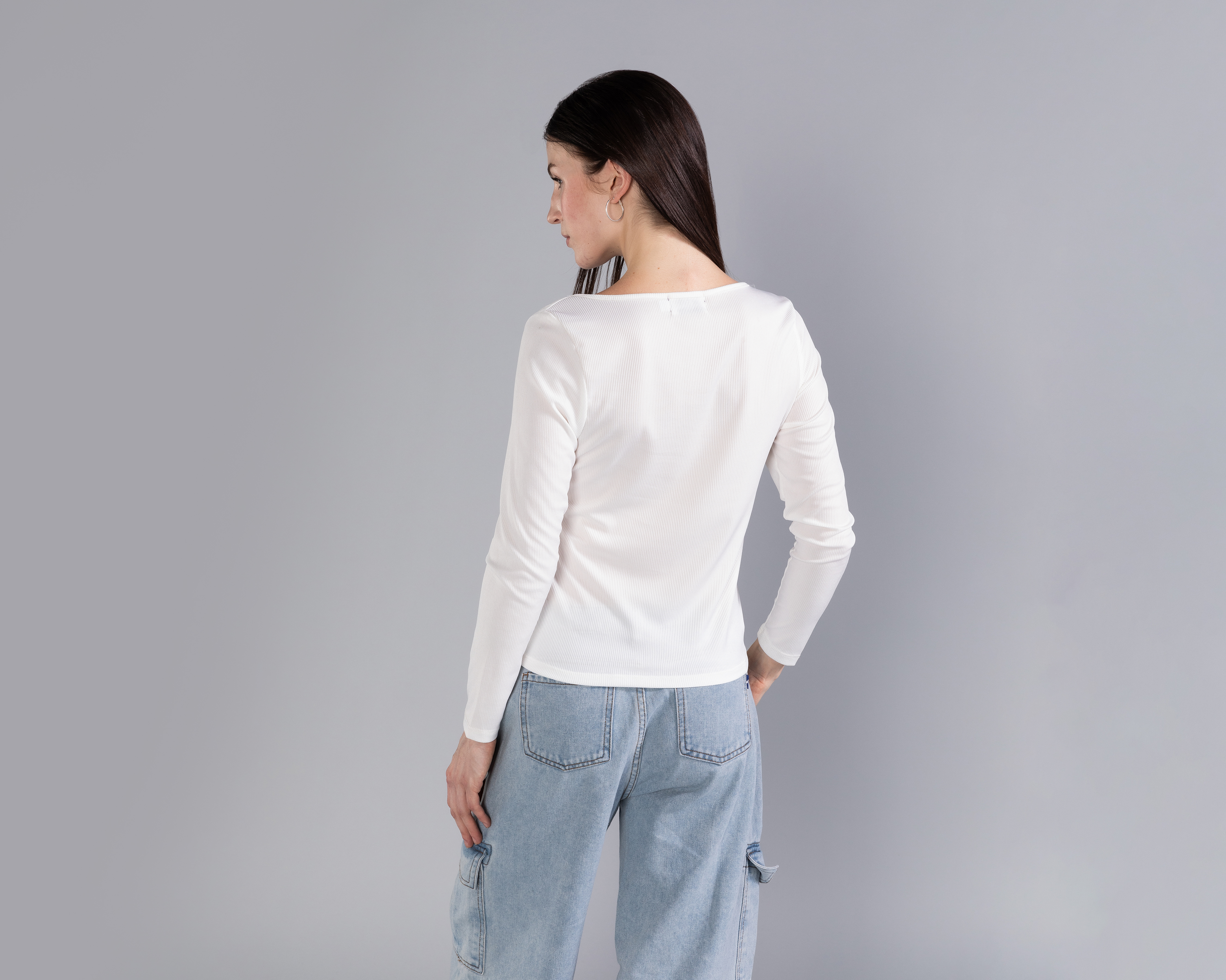 Foto 4 pulgar | Foto 3 | Playera Manga Larga Rib con Cierre Corto Delantero Strona para Mujer