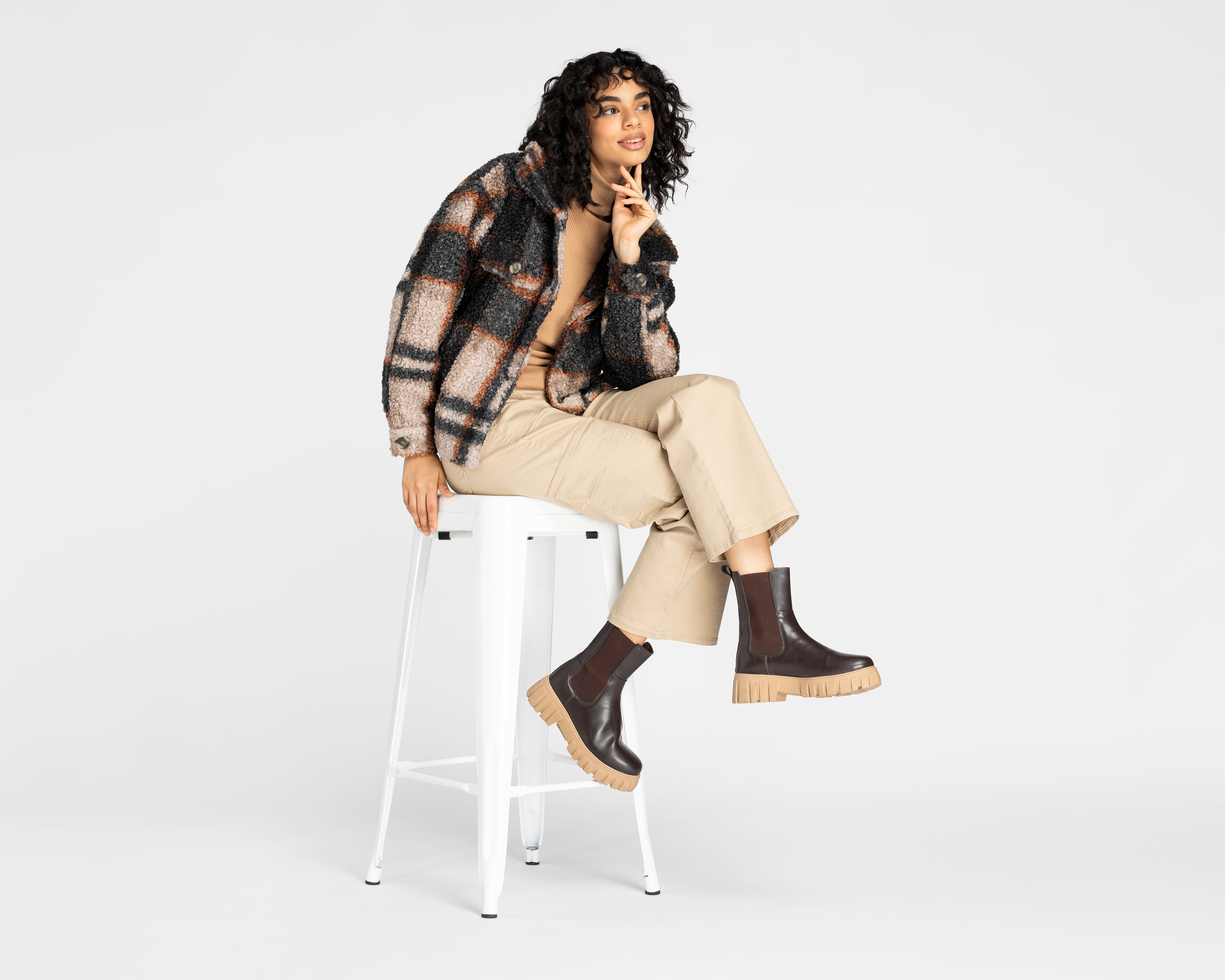 Foto 2 | Foto 2 | Jeans Flare Fit Refill para Mujer