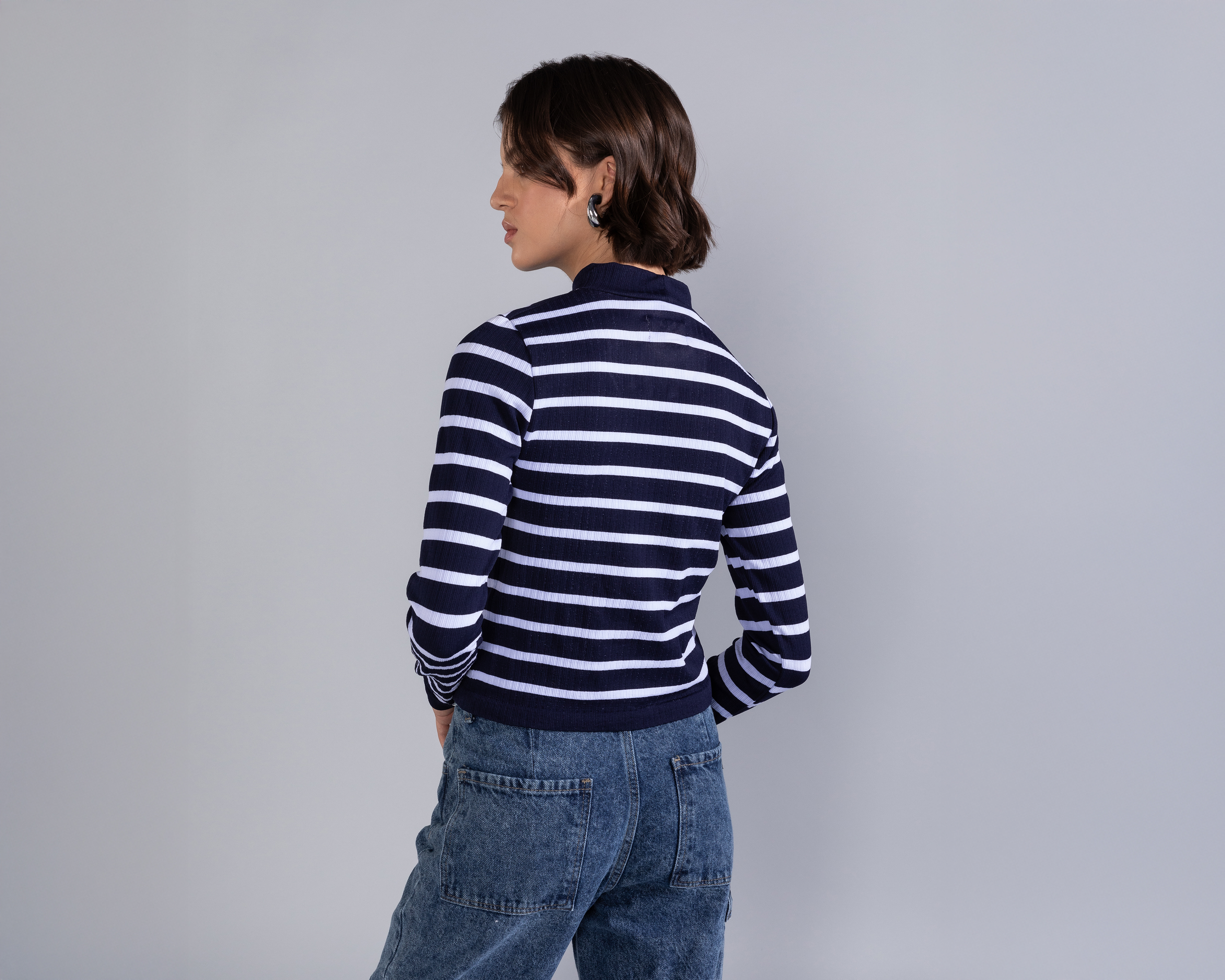 Foto 4 pulgar | Foto 3 | Playera Manga Larga Cuello Perkins Rayas Strona para Mujer