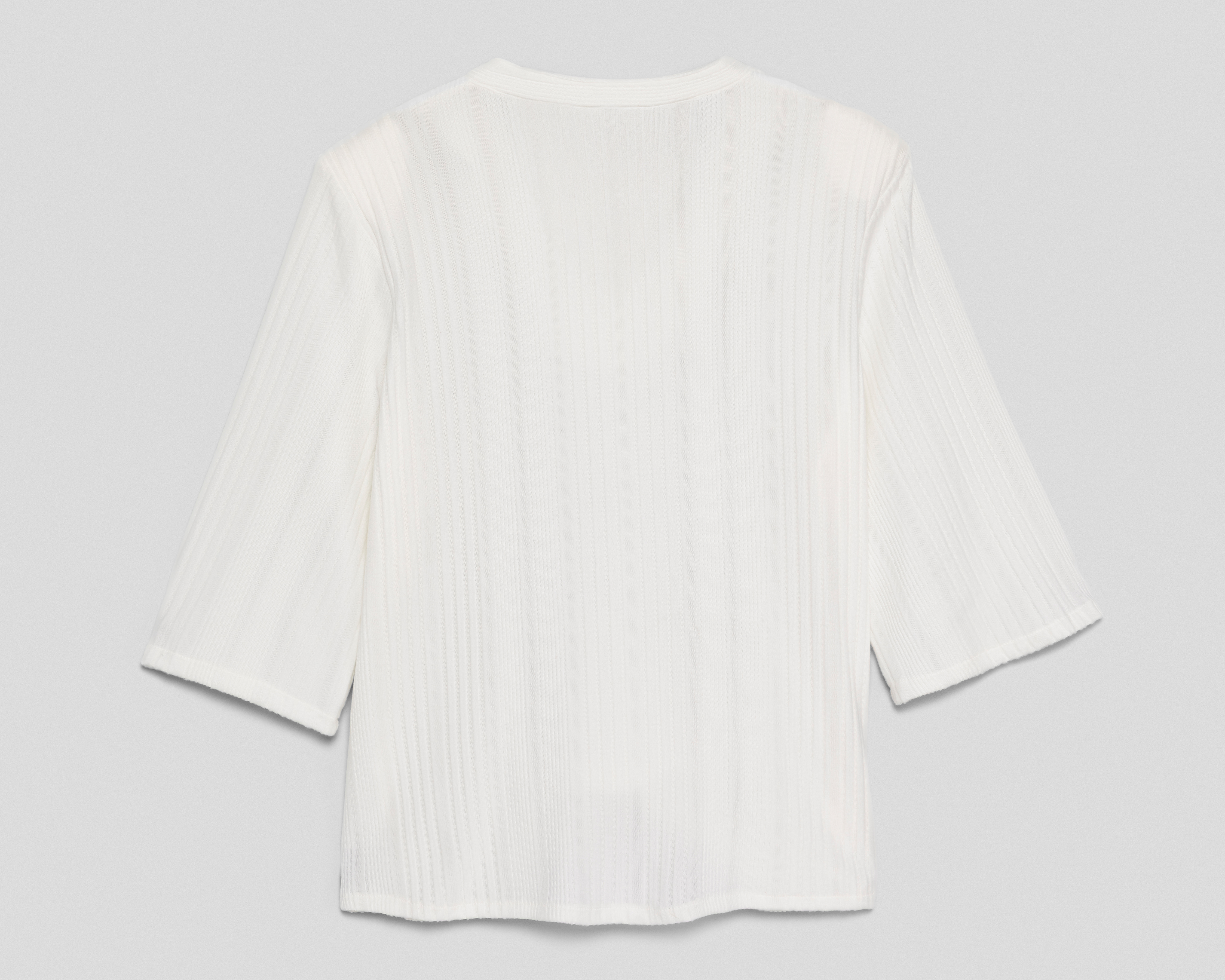 Foto 3 pulgar | Foto 2 | Blusa Manga 3/4 Paloma para Mujer