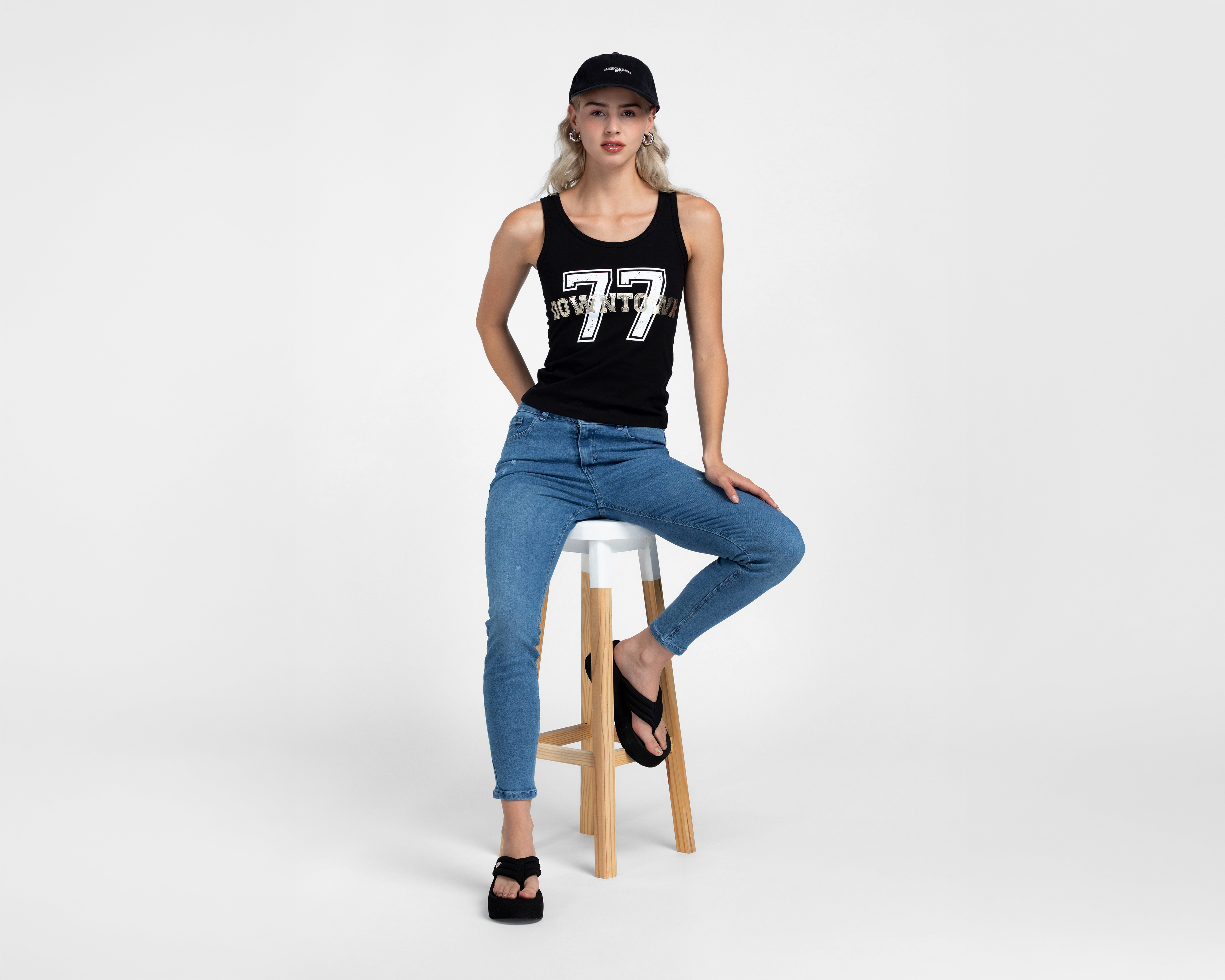 Foto 3 pulgar | Foto 2 | Playera sin Manga Refill para Mujer