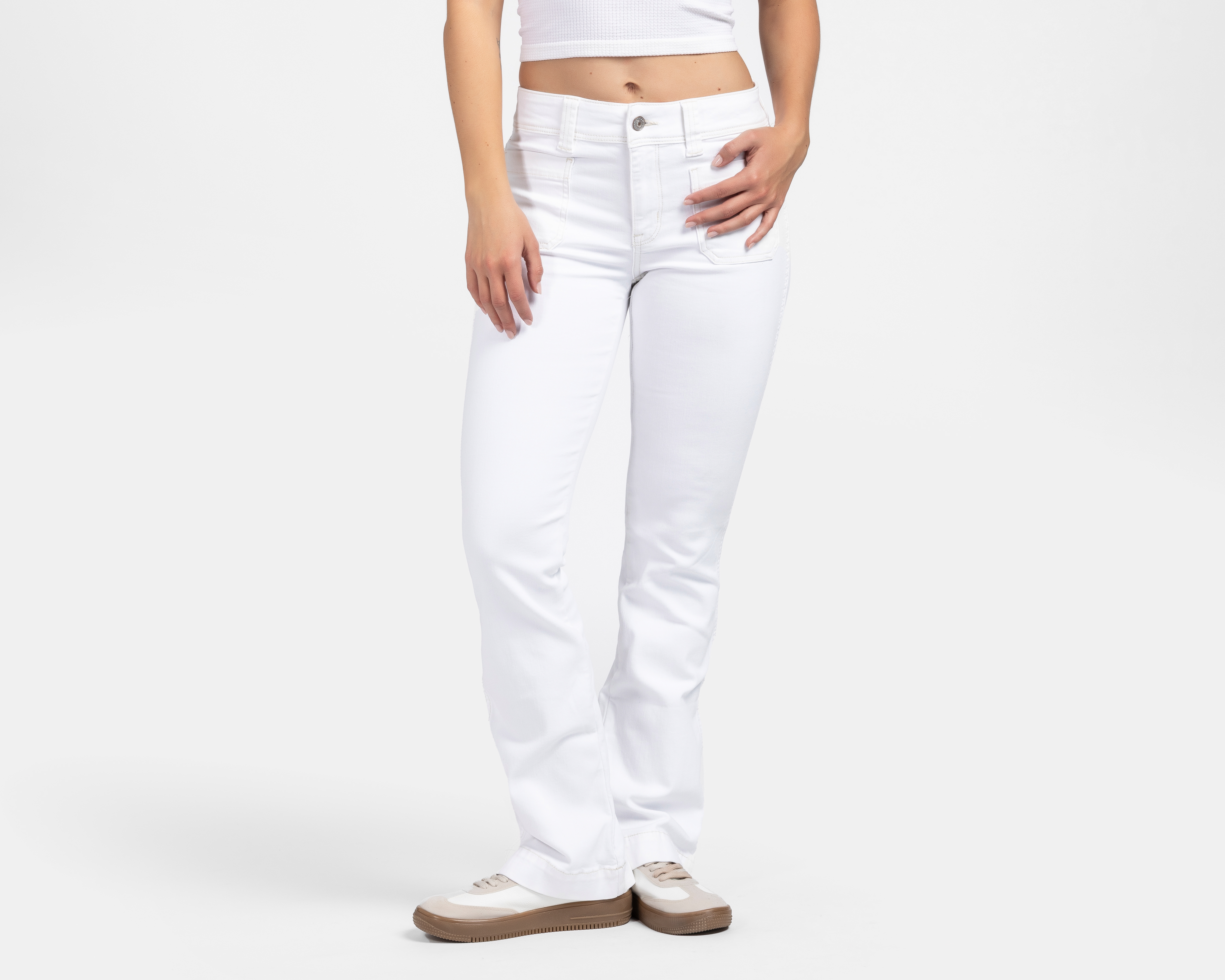 Foto 2 pulgar | Foto 1 | Jeans Kick Boot American Eagle para Mujer