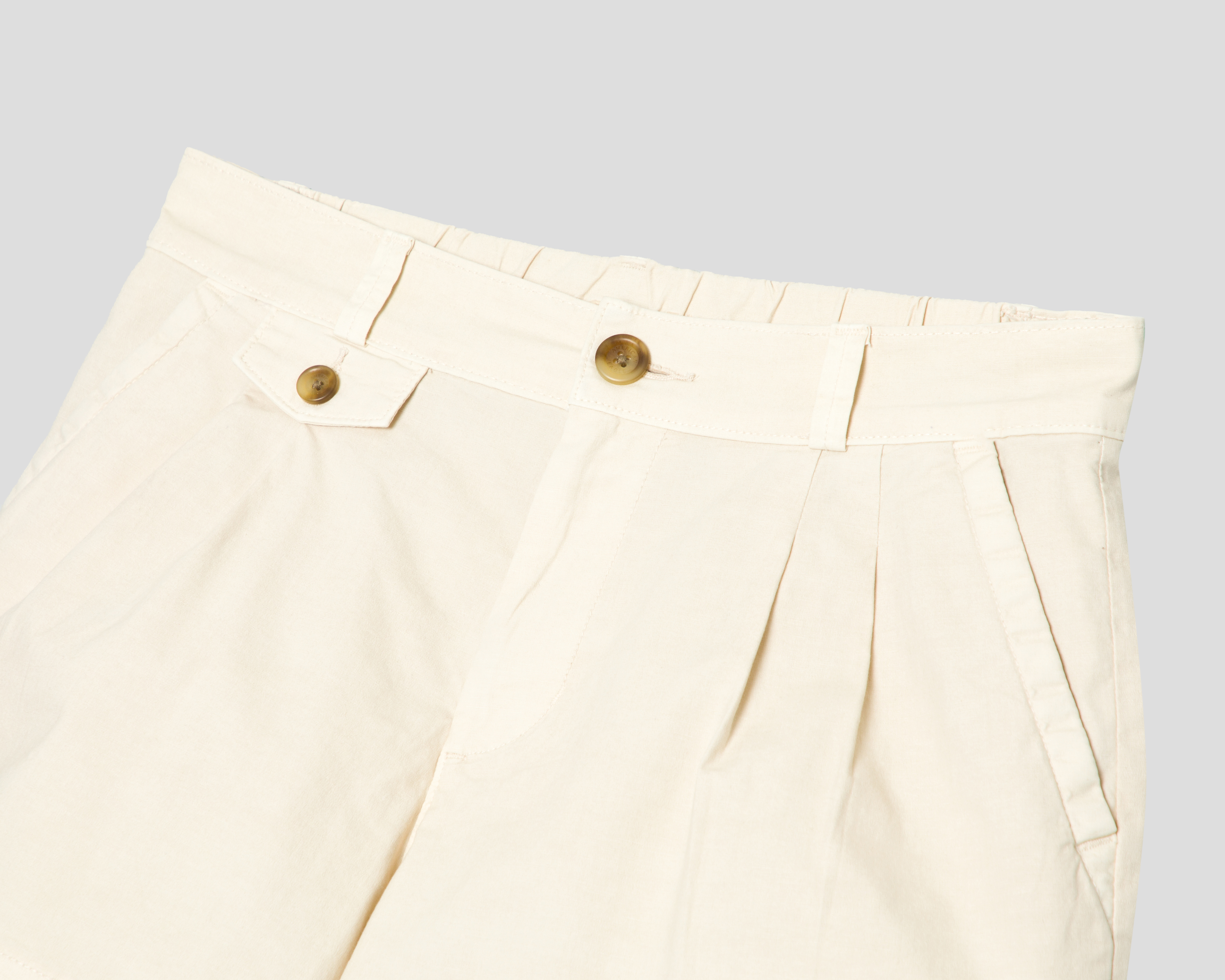 Foto 4 pulgar | Foto 3 | Short American Eagle Crema para Mujer
