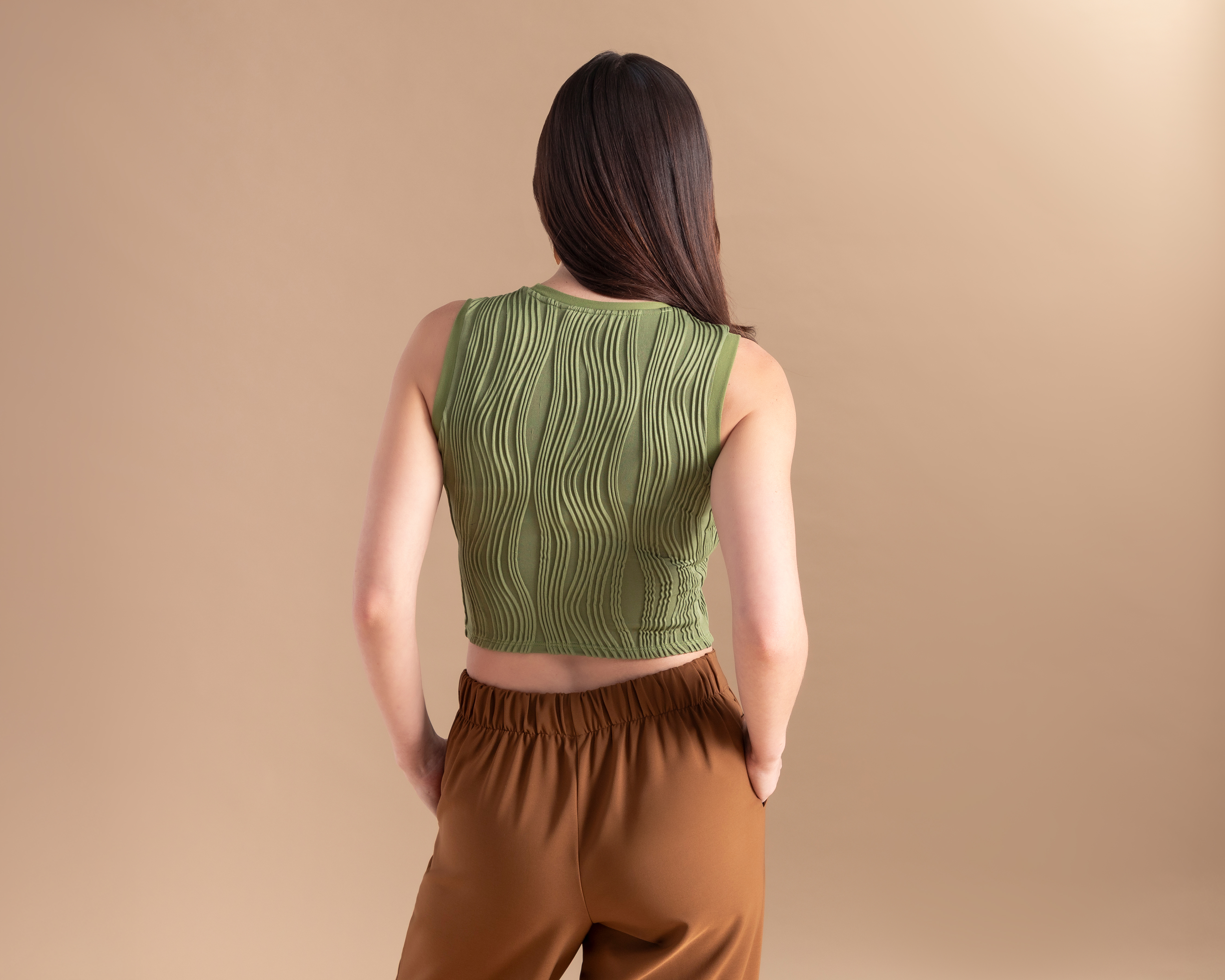 Foto 4 pulgar | Foto 3 | Crop Top Verde Jennifer Lopez para Mujer