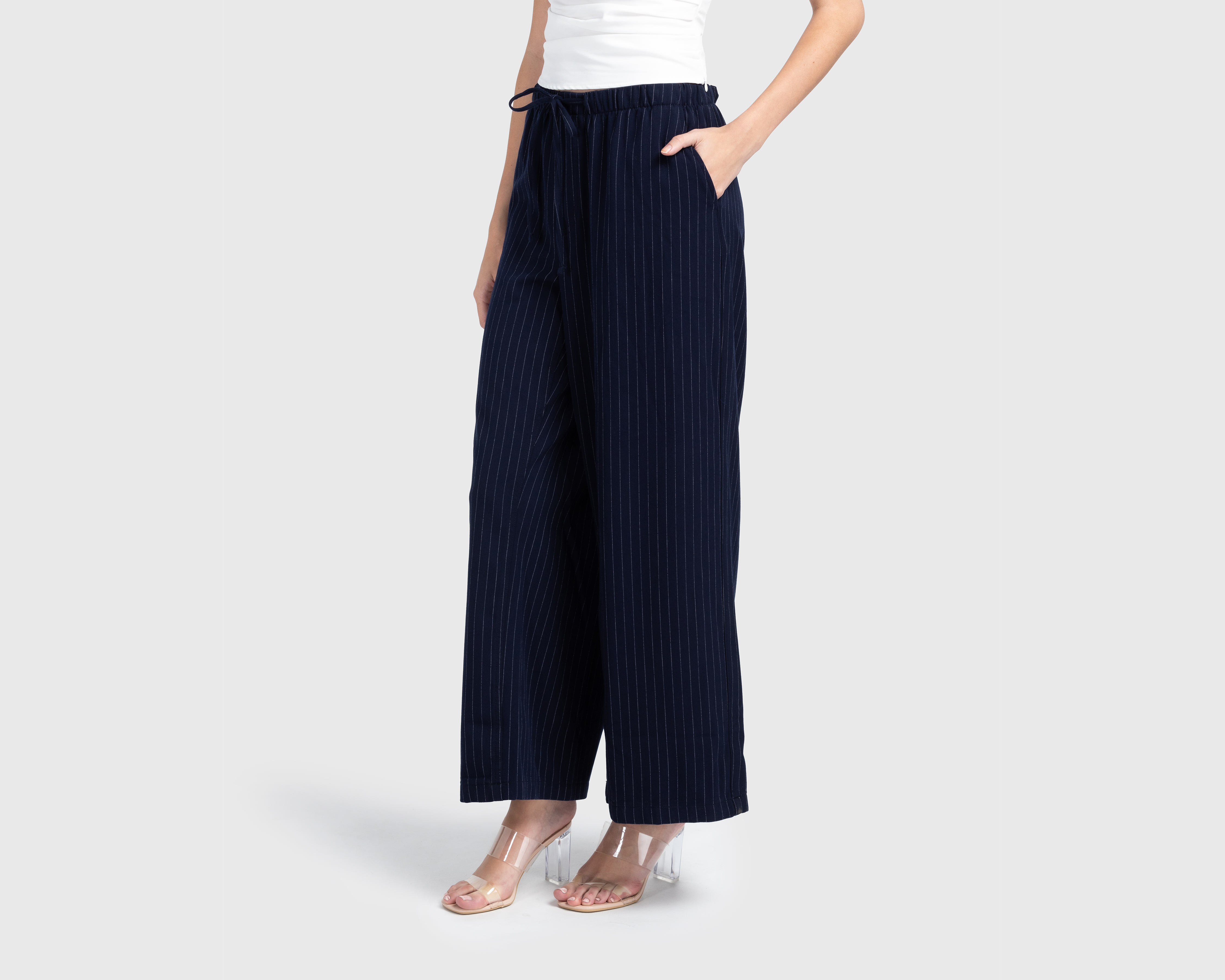 Foto 2 pulgar | Foto 1 | Pantalón Ancho American Eagle Pull-On Trouser Azul Marino para Mujer