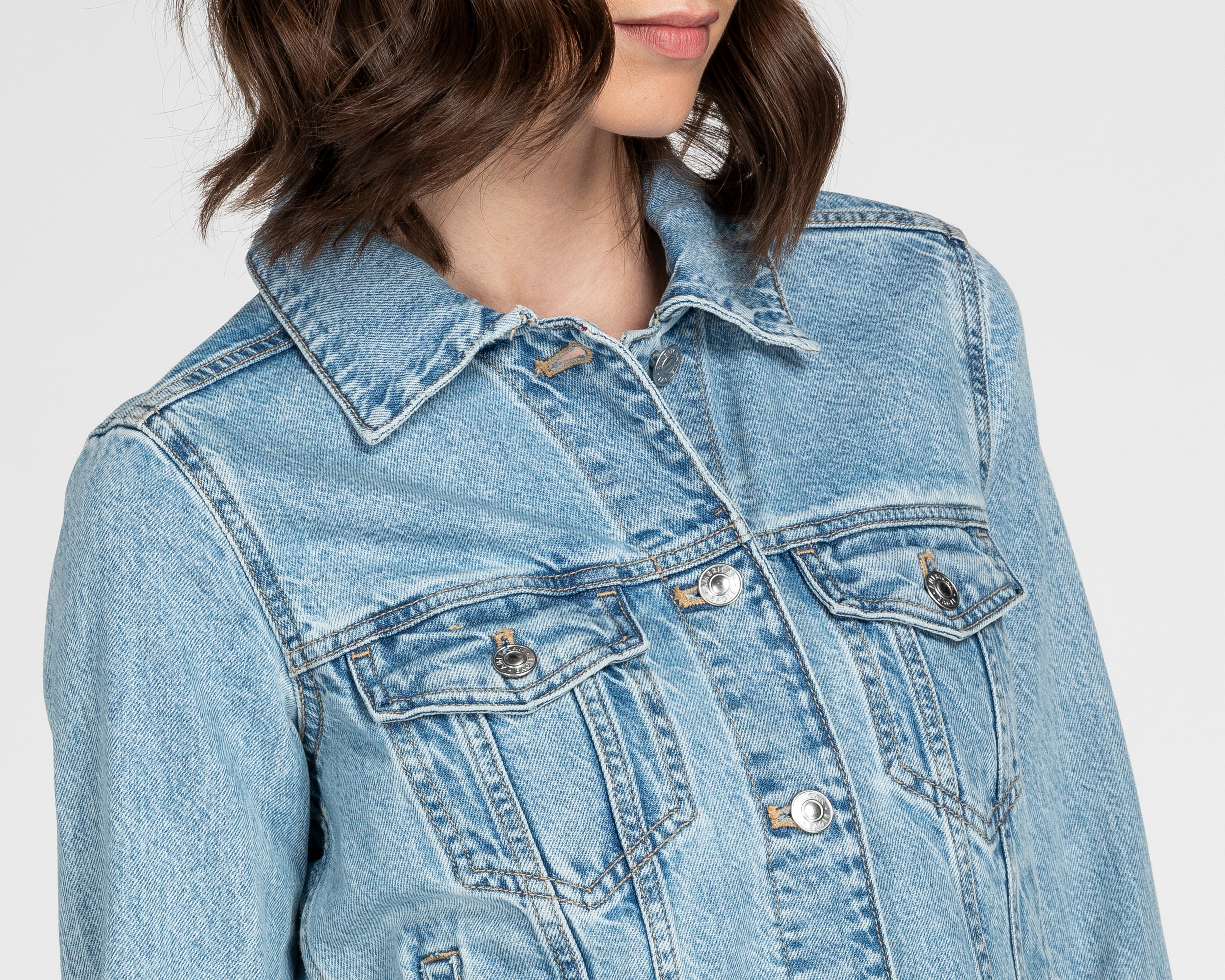 Foto 4 pulgar | Foto 3 | Chamarra de Algodón Trucker American Eagle para Mujer