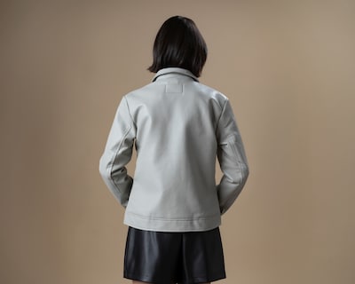 Foto 3 | Foto 3 | Chamarra Gris Strona para Mujer