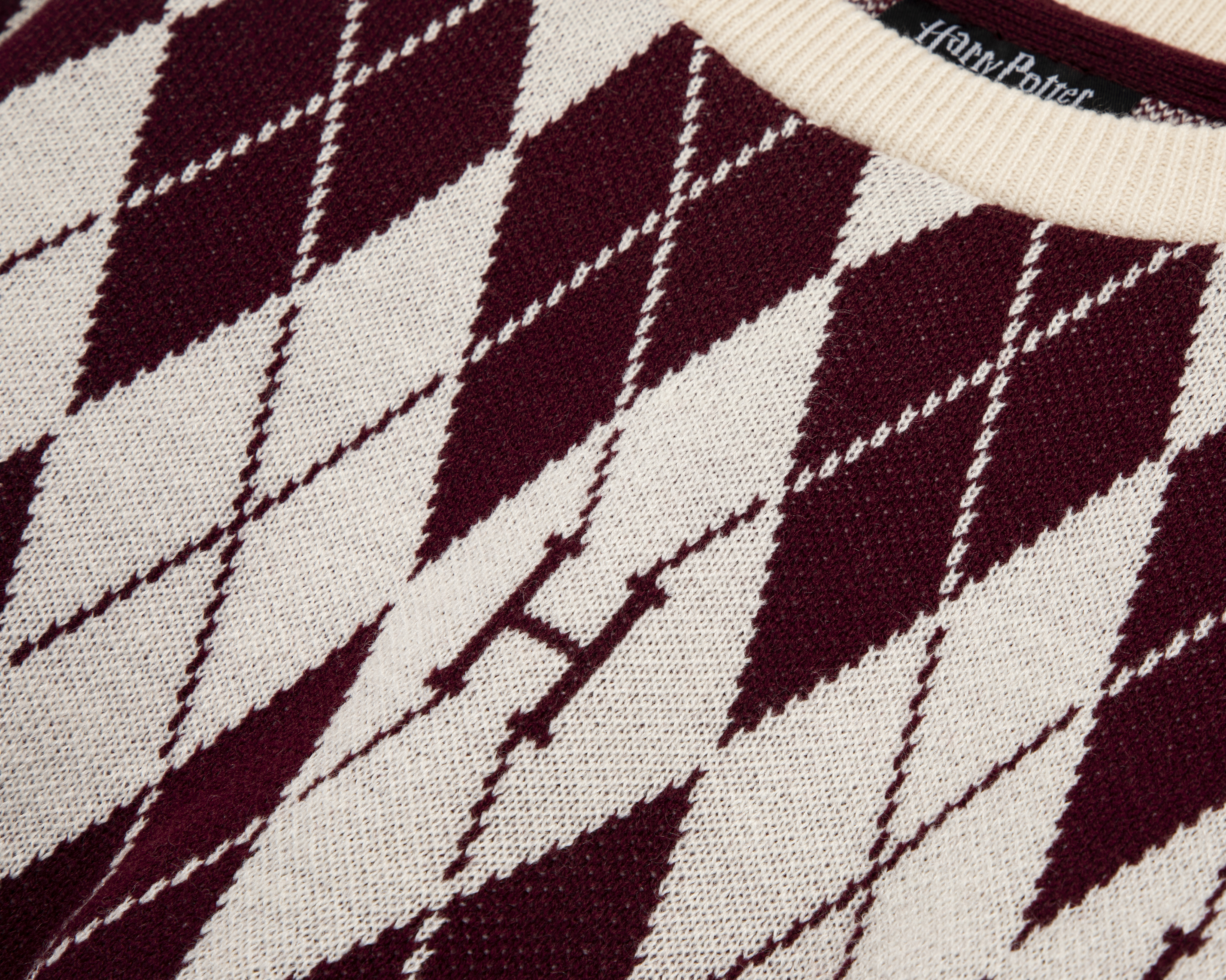 Foto 4 pulgar | Foto 3 | Suéter Harry Potter Estampada