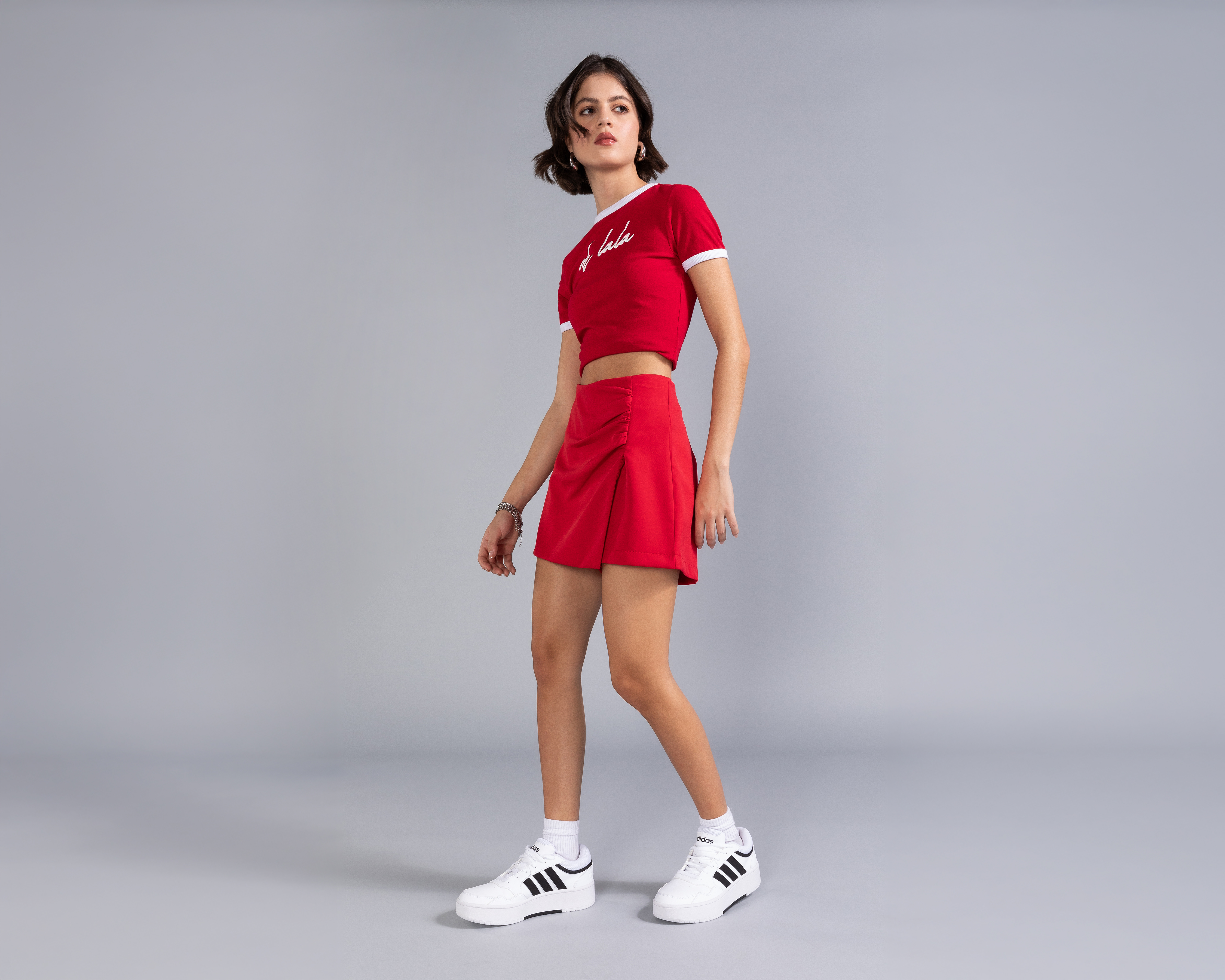 Falda Short con Frunce al Costado Strona para Mujer