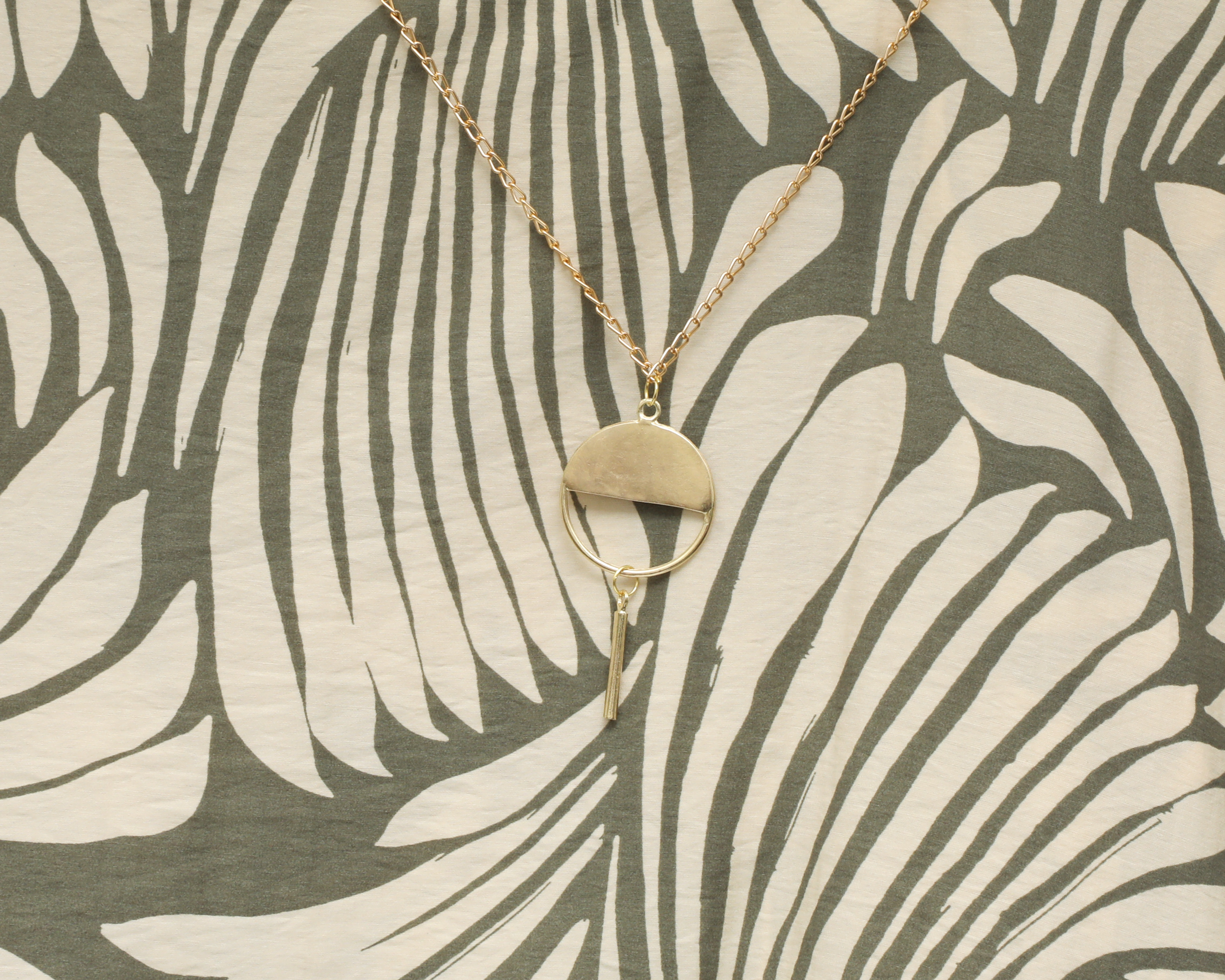 Foto 3 | Foto 3 | Blusa con Collar Paloma para Mujer