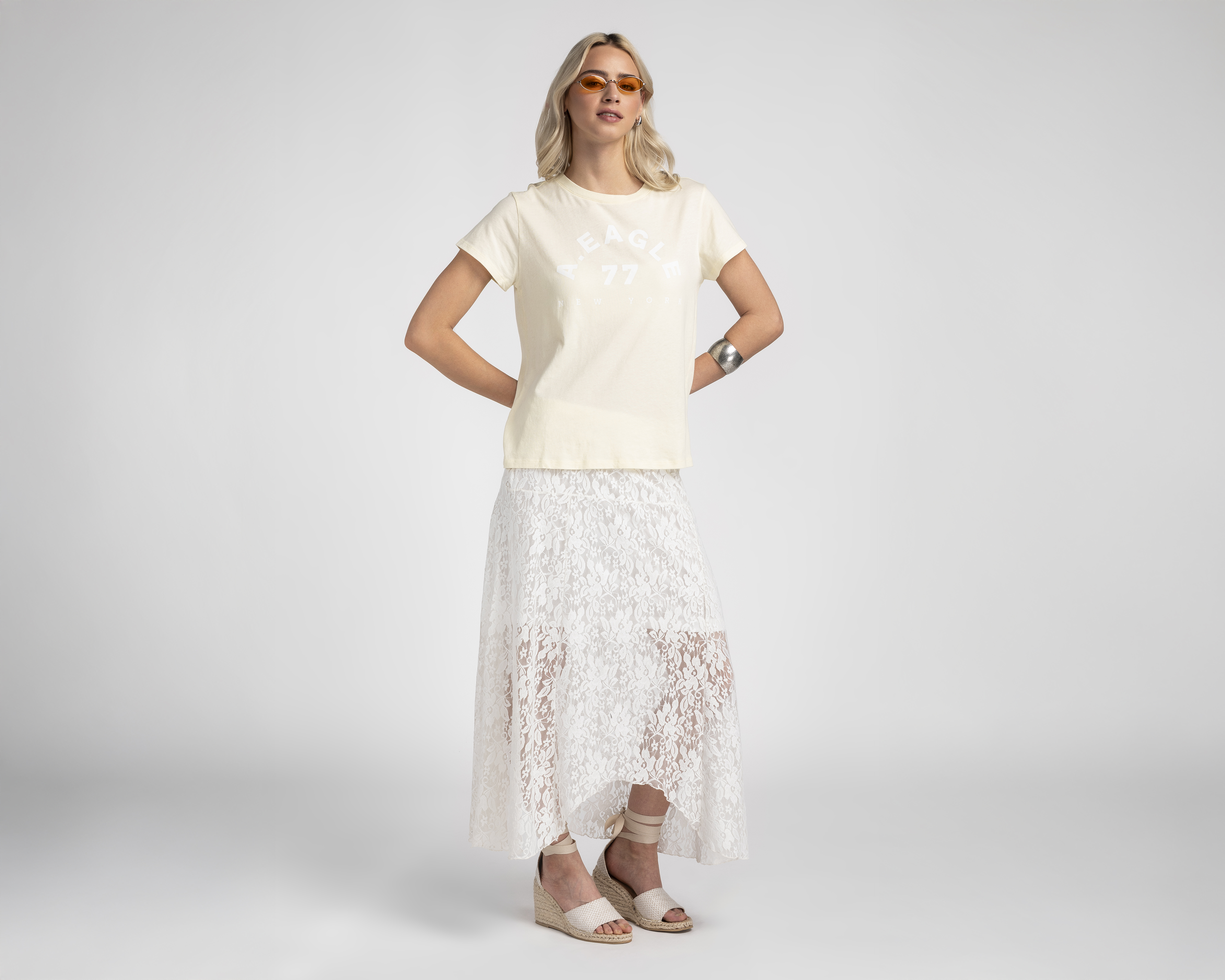 Foto 3 pulgar | Foto 2 | Playera Manga Corta American Eagle para Mujer