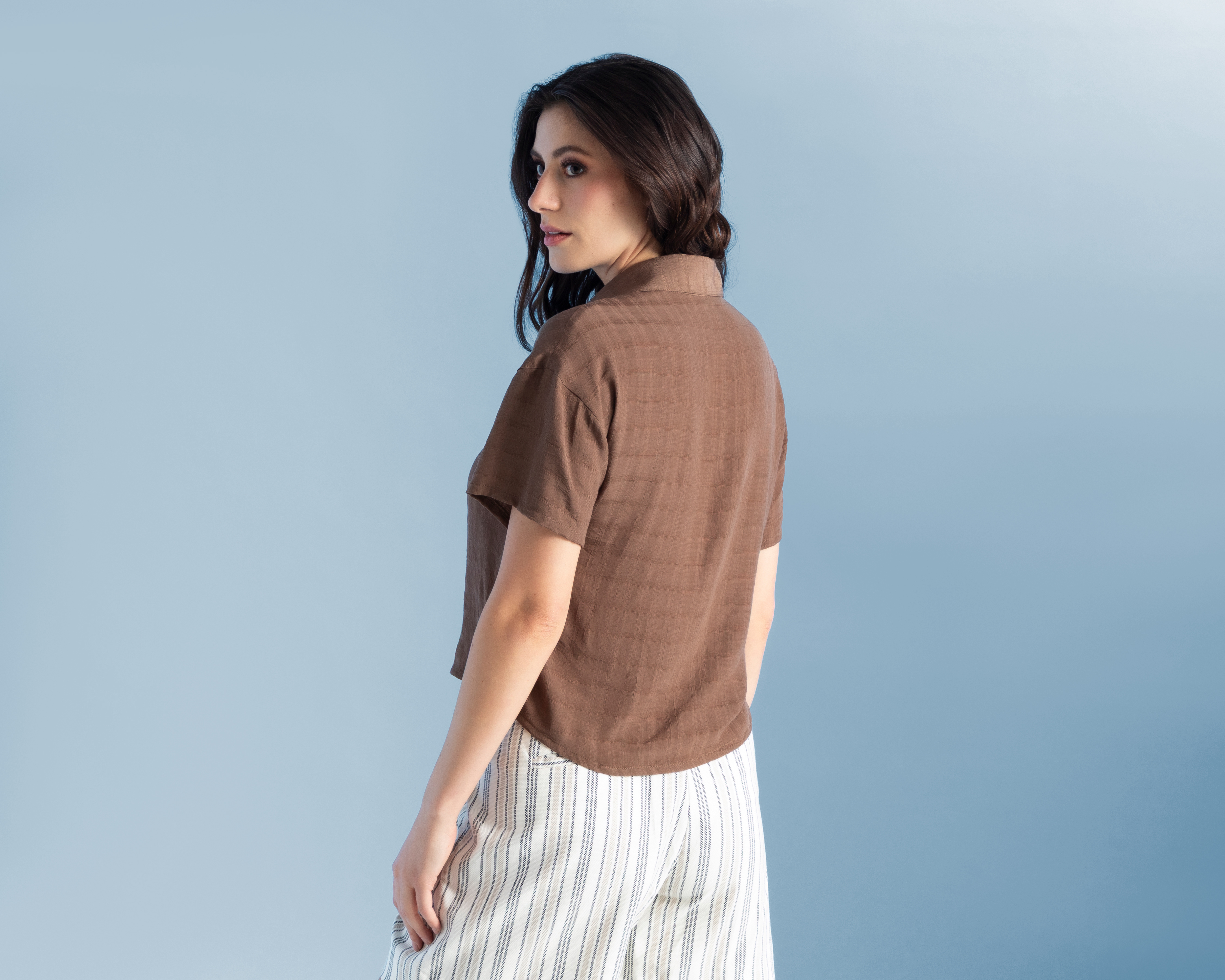 Foto 4 pulgar | Foto 3 | Blusa Café Jennifer Lopez para Mujer