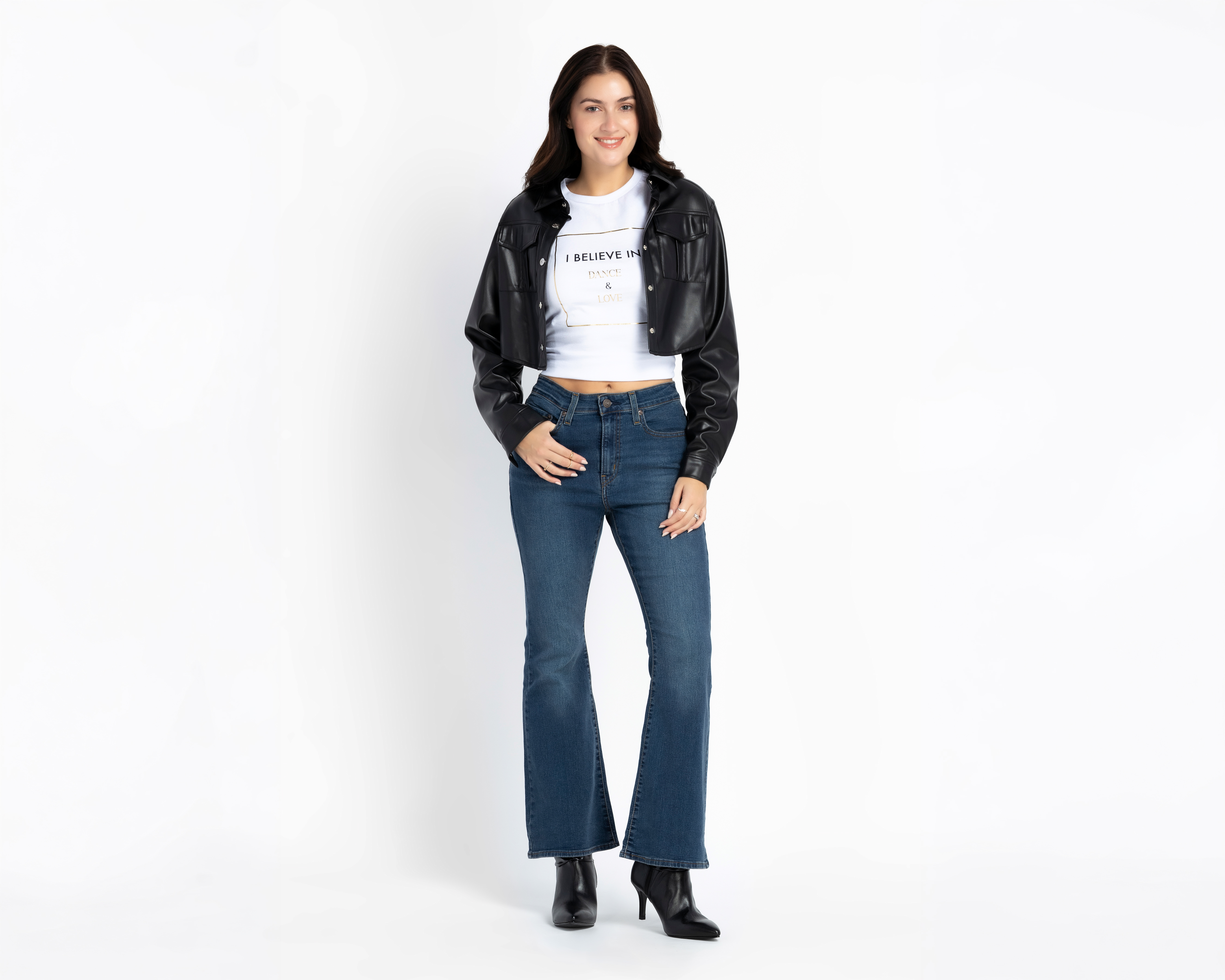 Foto 3 pulgar | Foto 2 | Playera de Manga Corta Jennifer Lopez para Mujer