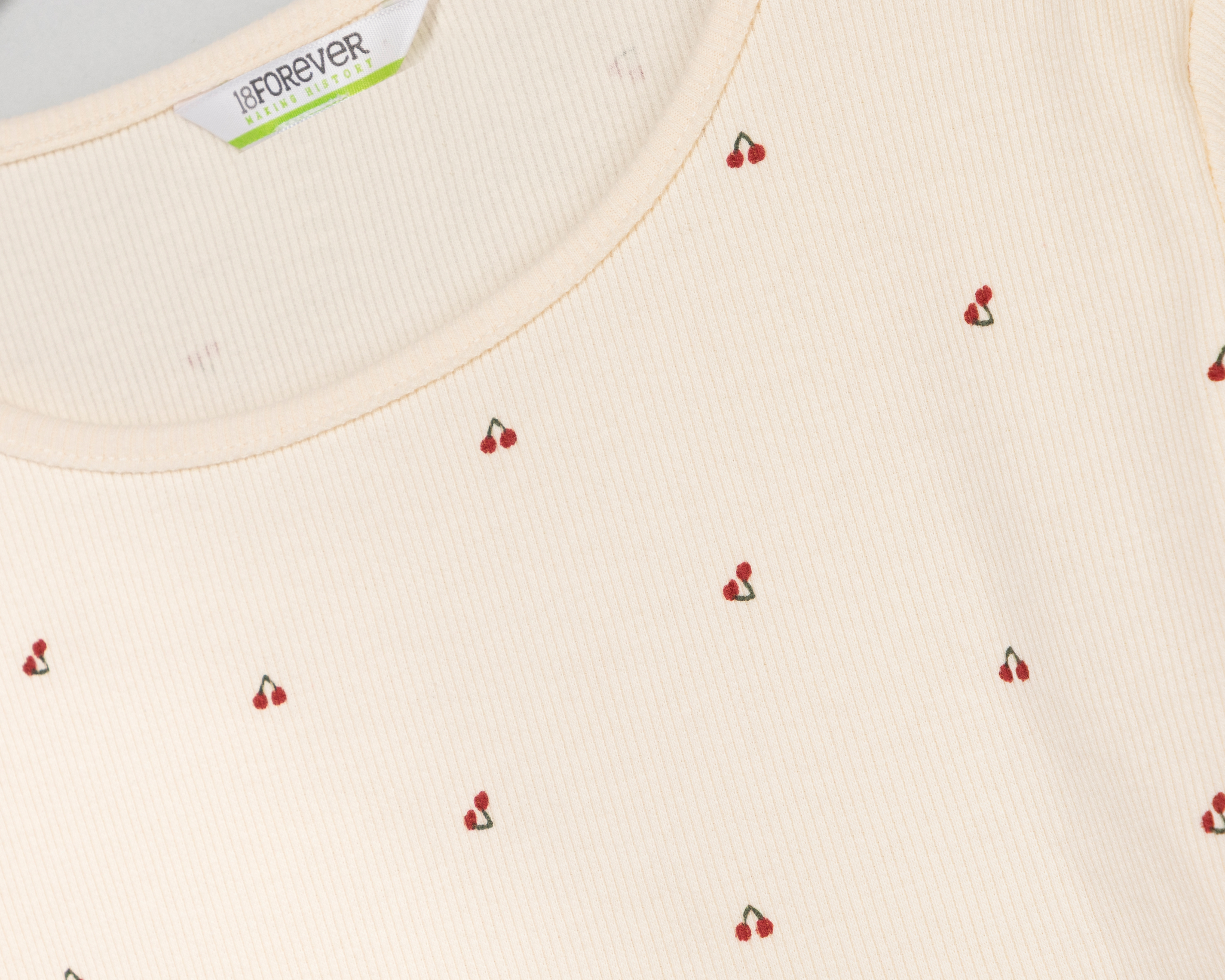 Foto 4 pulgar | Foto 3 | Playera Manga Corta 18 Forever Juvenil