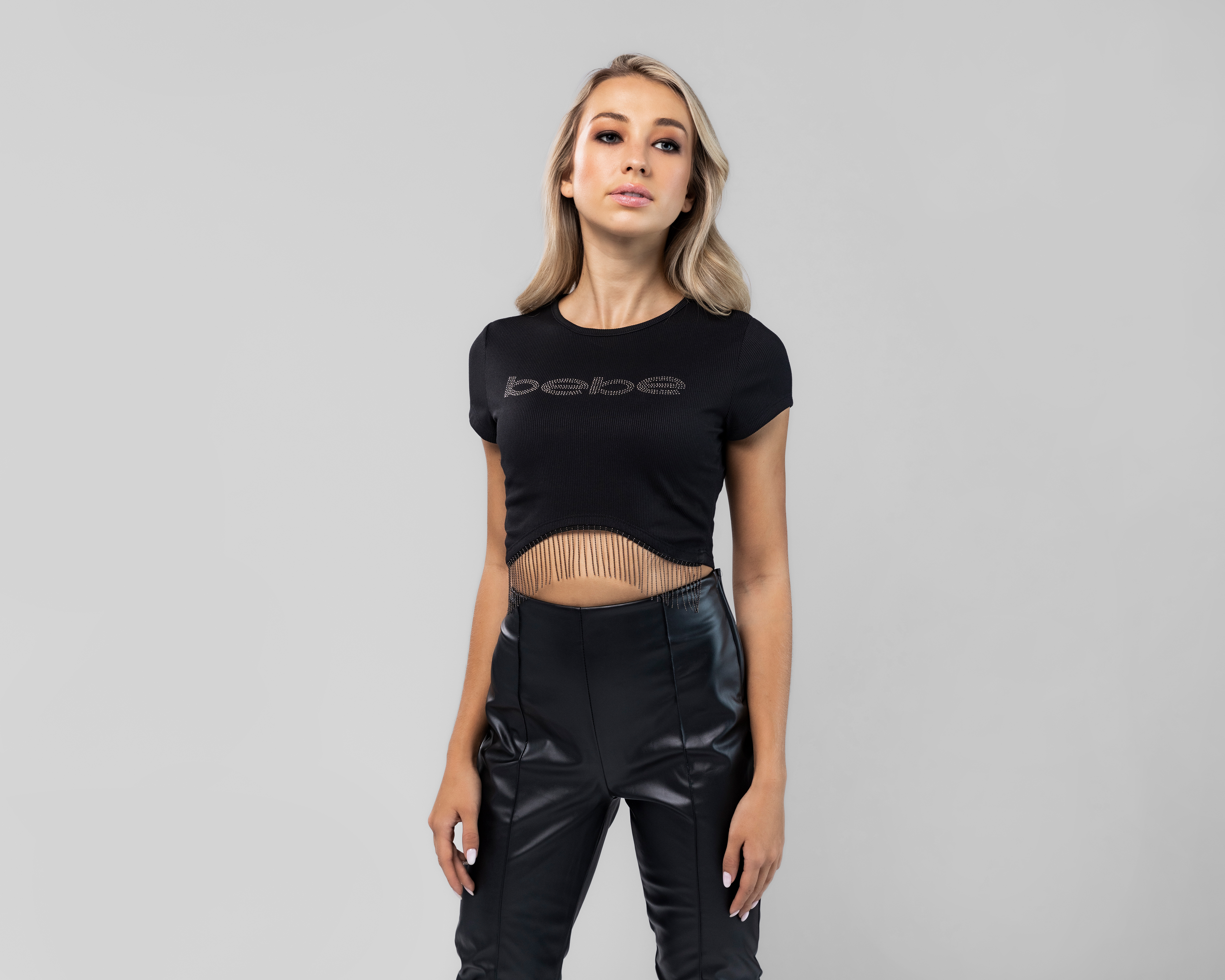 Foto 2 | Foto 2 | Blusa Bebe Cuello Redondo Negra