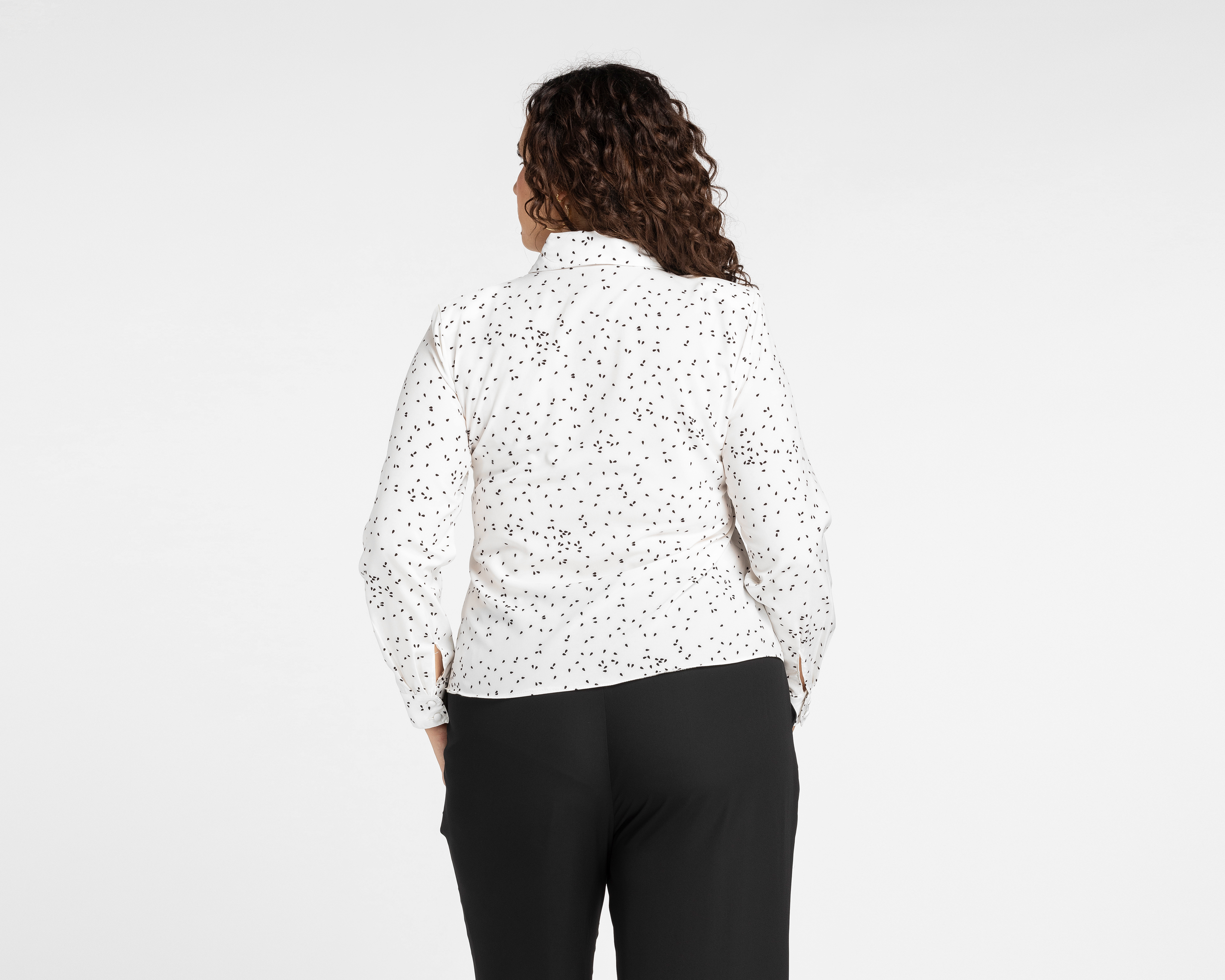 Foto 6 | Foto 6 | Blusa Paloma Blanca con Moño