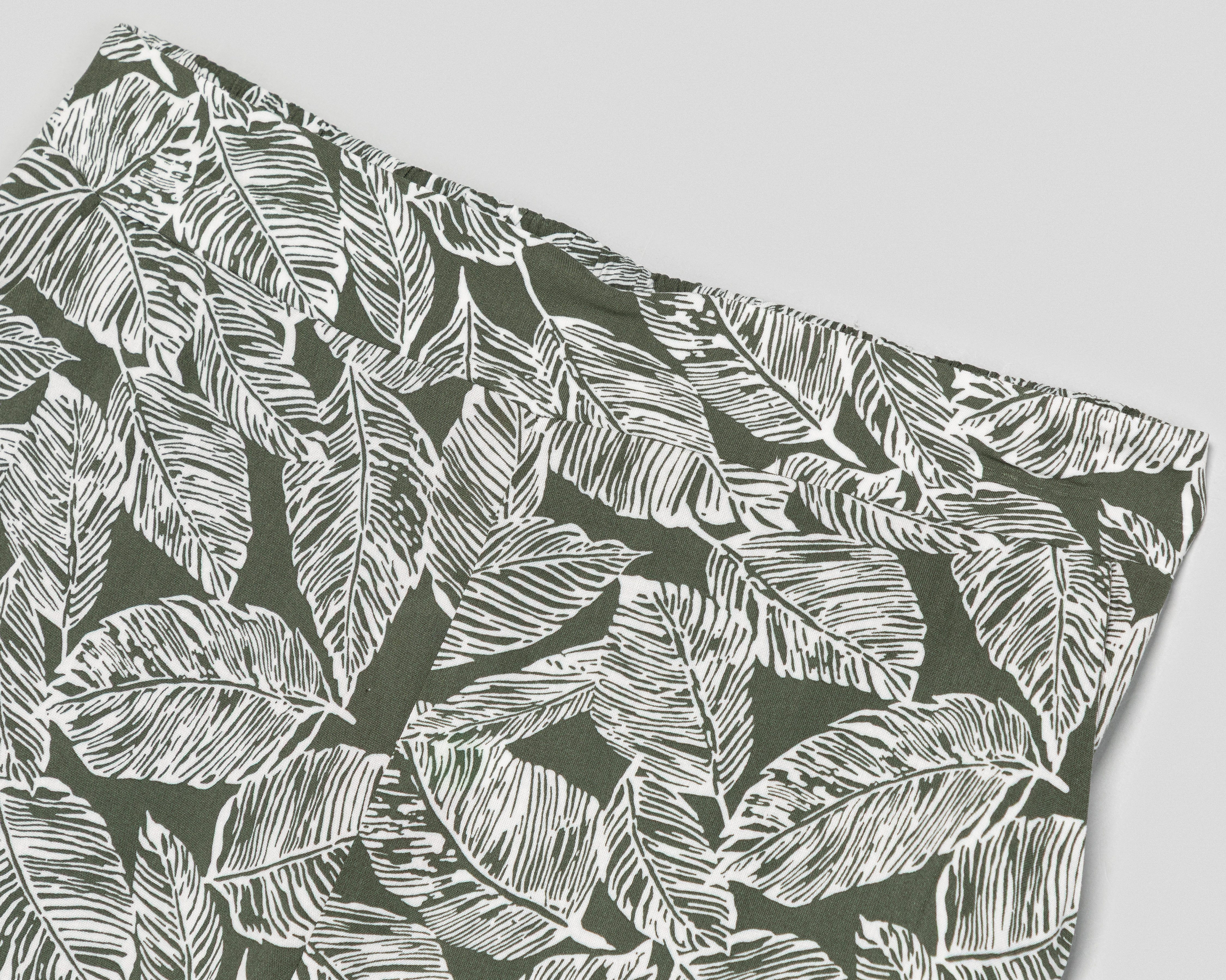 Foto 4 pulgar | Foto 3 | Pantalón Capri Sahara Verde para Mujer