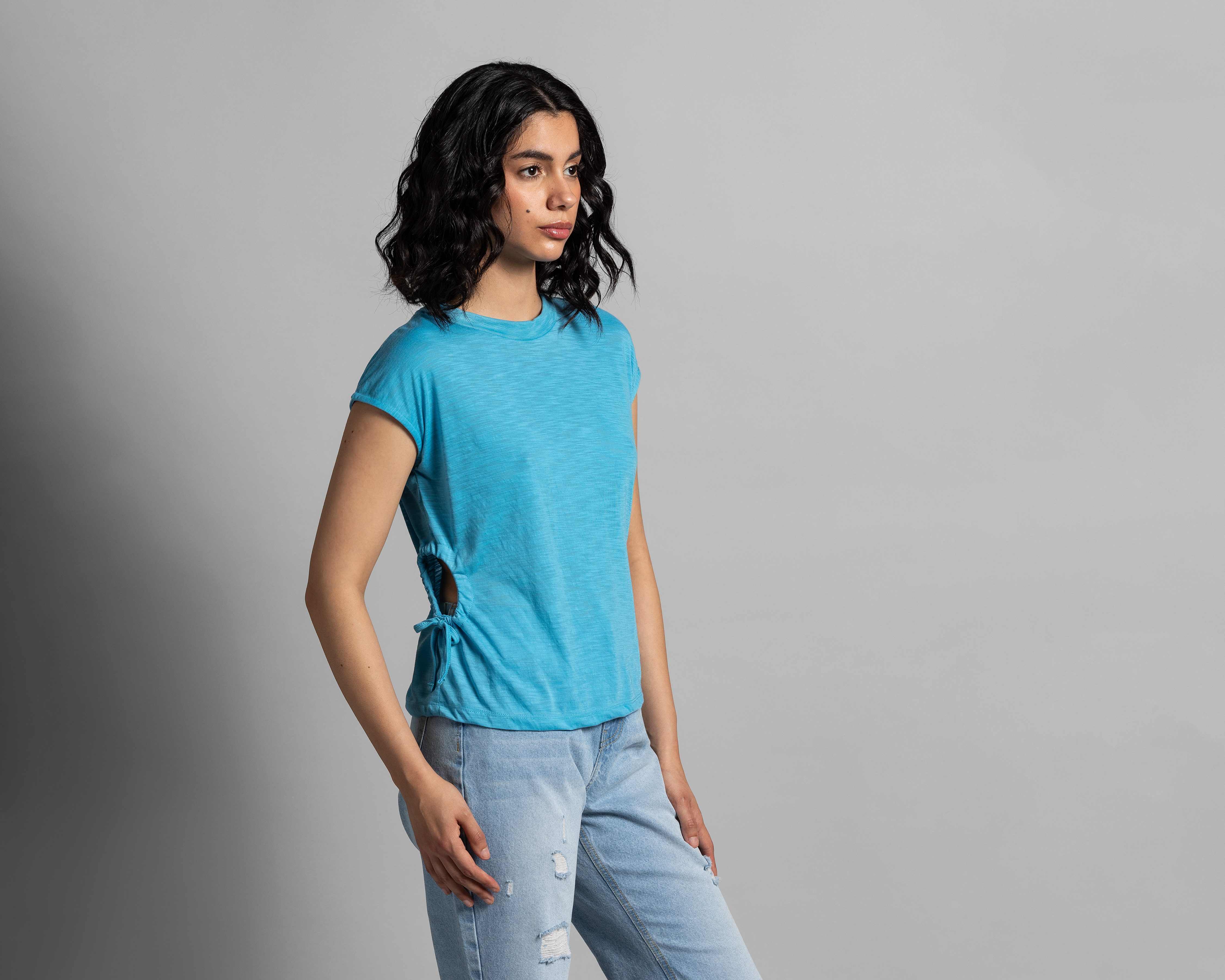 Foto 2 pulgar | Foto 1 | Playera Thinner Azul con Aberturas