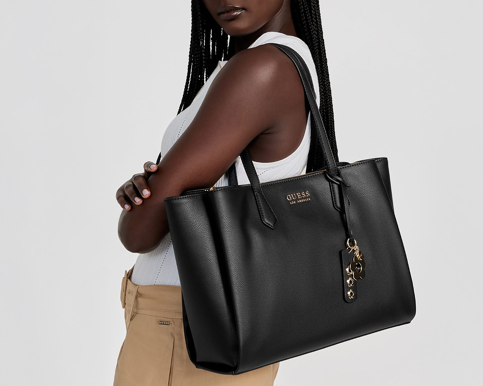 Foto 6 pulgar | Foto 5 | Bolsa de Hombro Guess Jennice Carryall