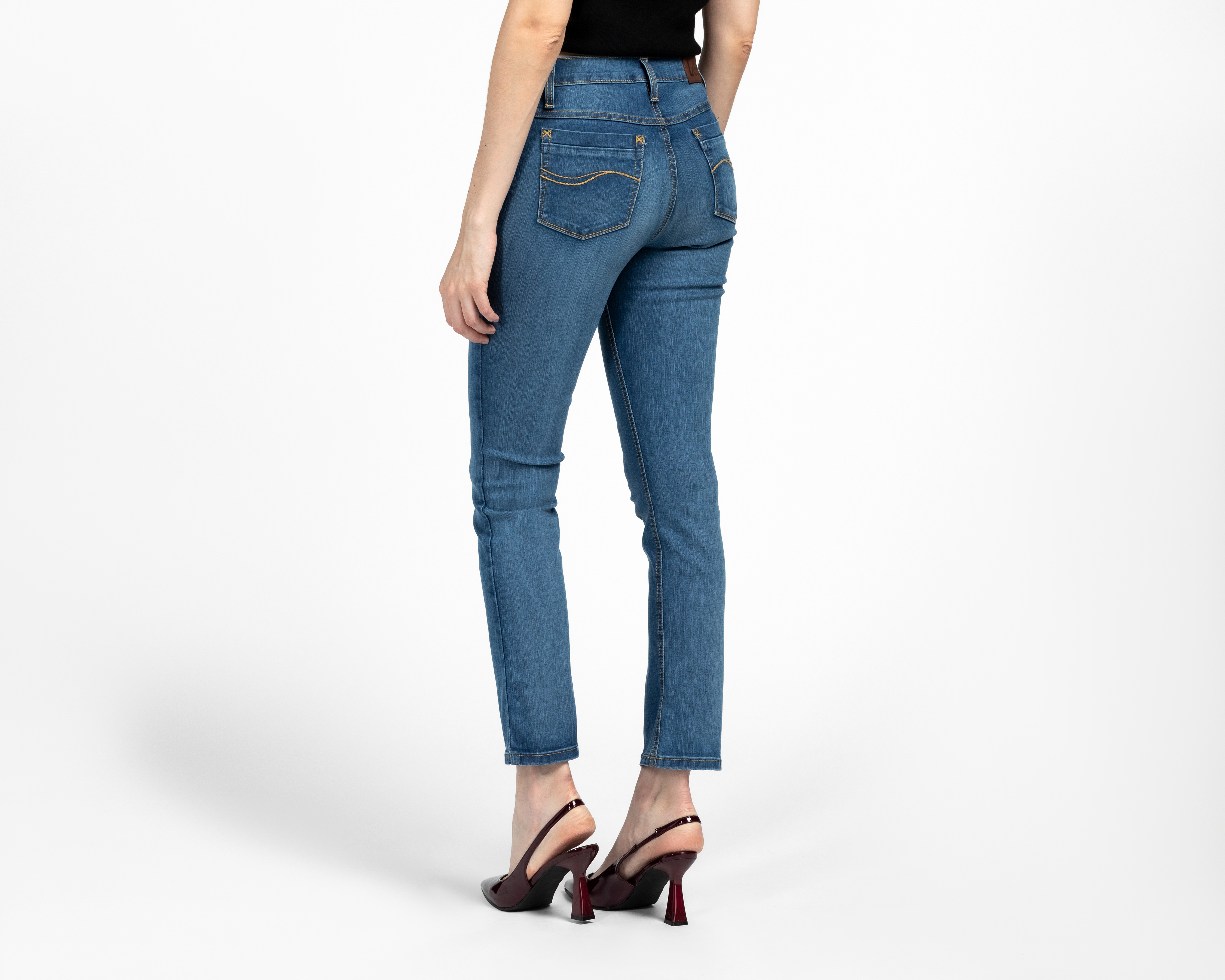 Foto 4 pulgar | Foto 3 | Jeans Slim Lee para Mujer