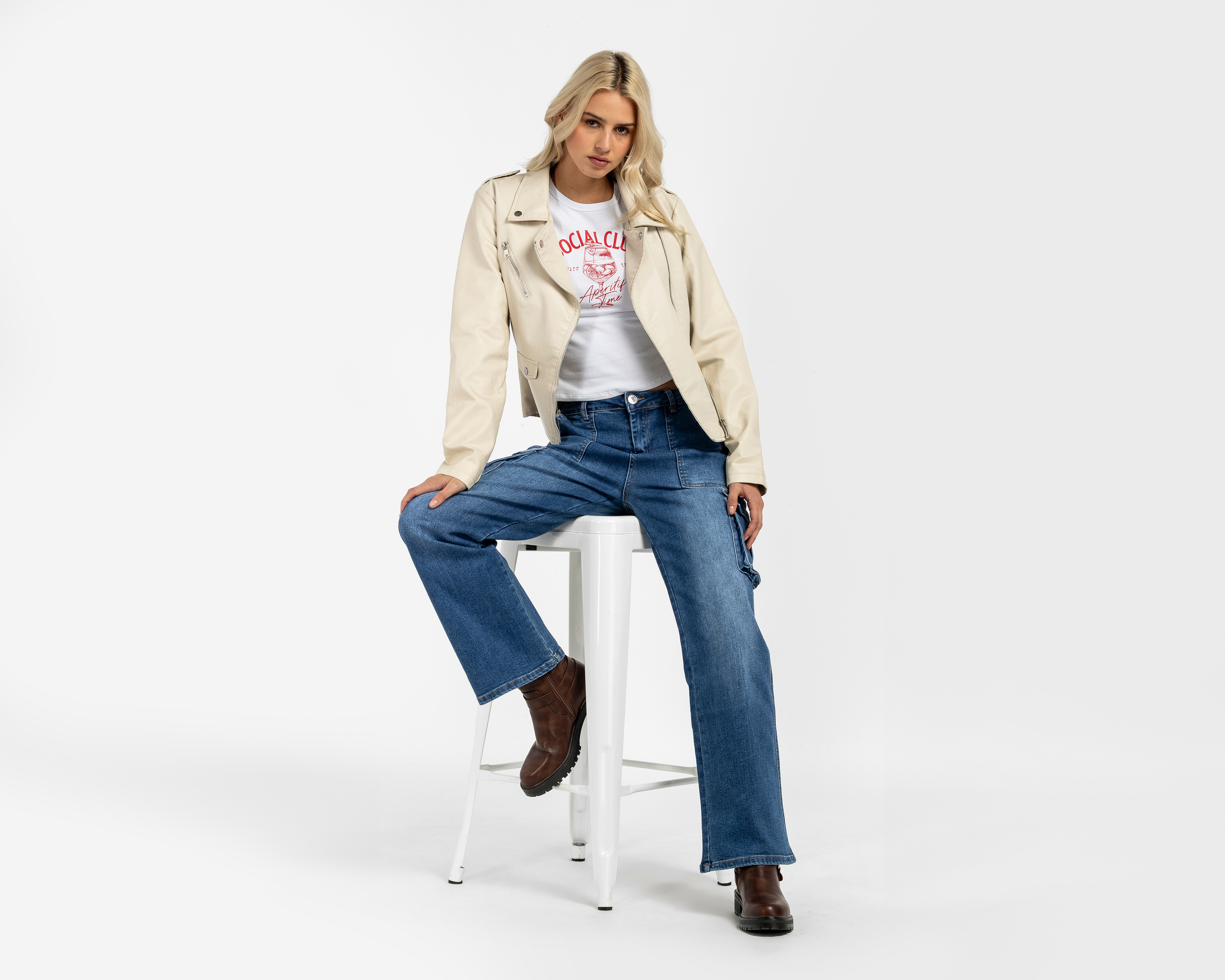 Foto 2 | Foto 2 | Playera Blanca Refill para Mujer