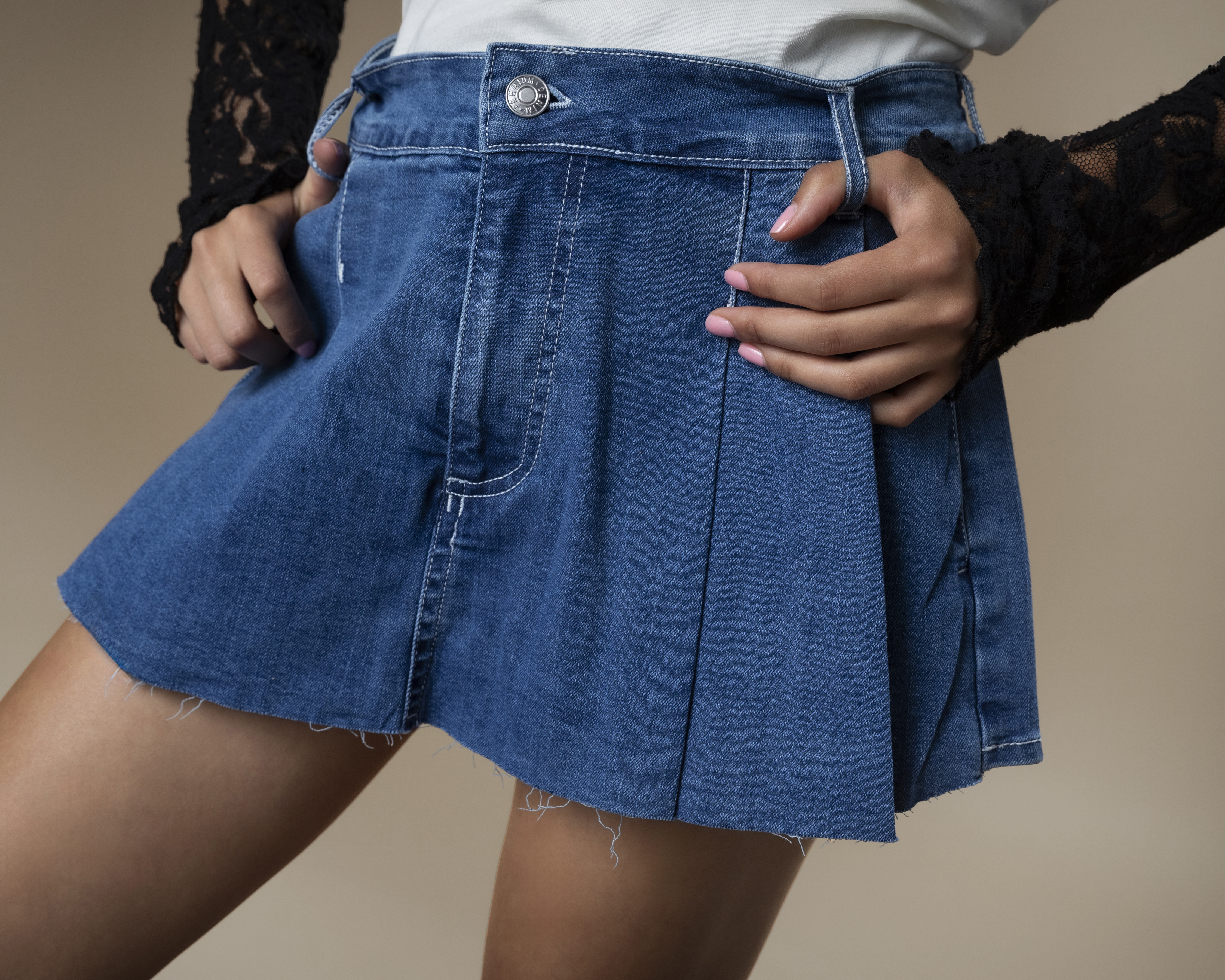 Foto 5 pulgar | Foto 4 | Short Falda Strona de Mezclilla para Mujer