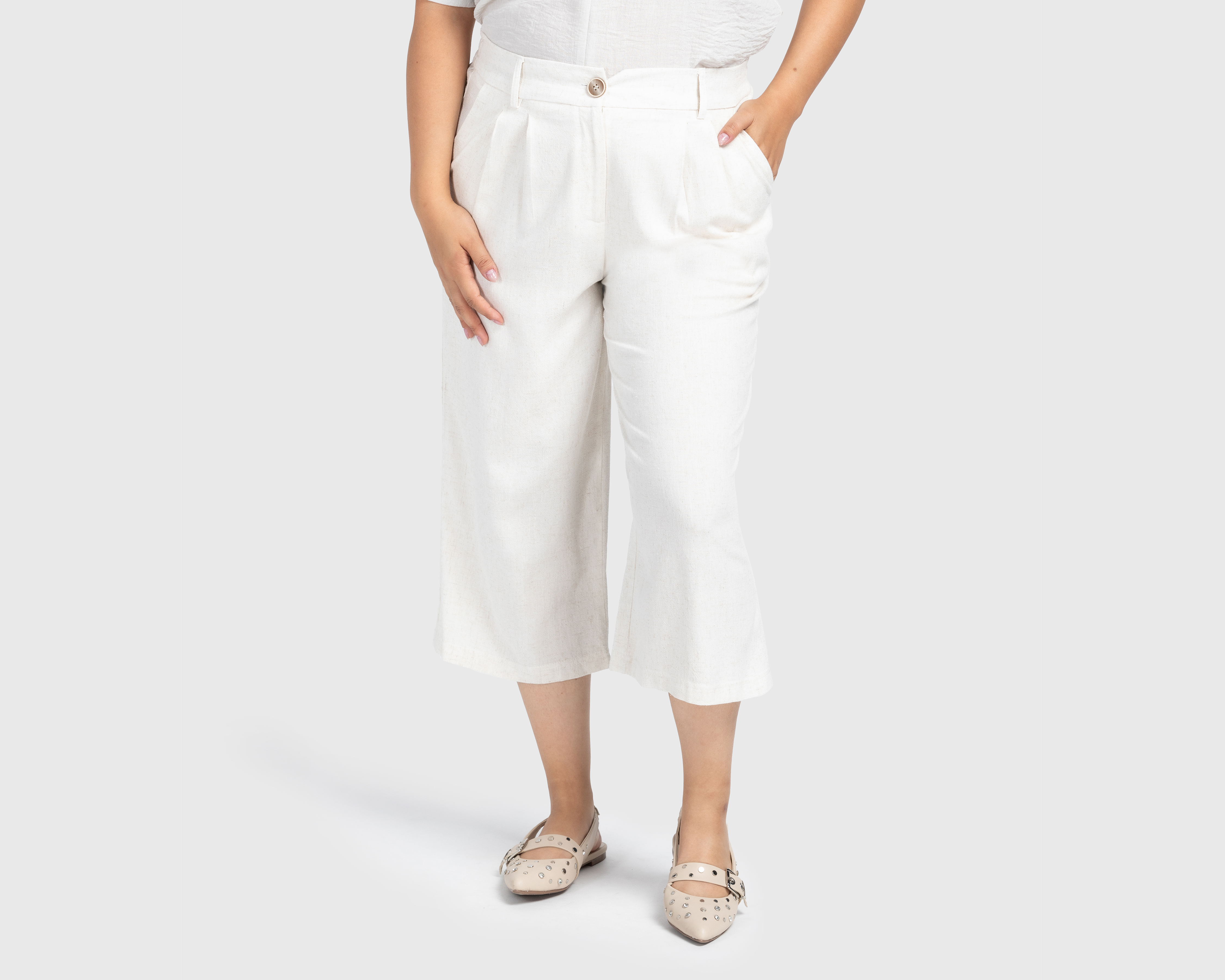 Foto 2 pulgar | Foto 1 | Pantalón Capri Sahara con Cintura Alta para Mujer