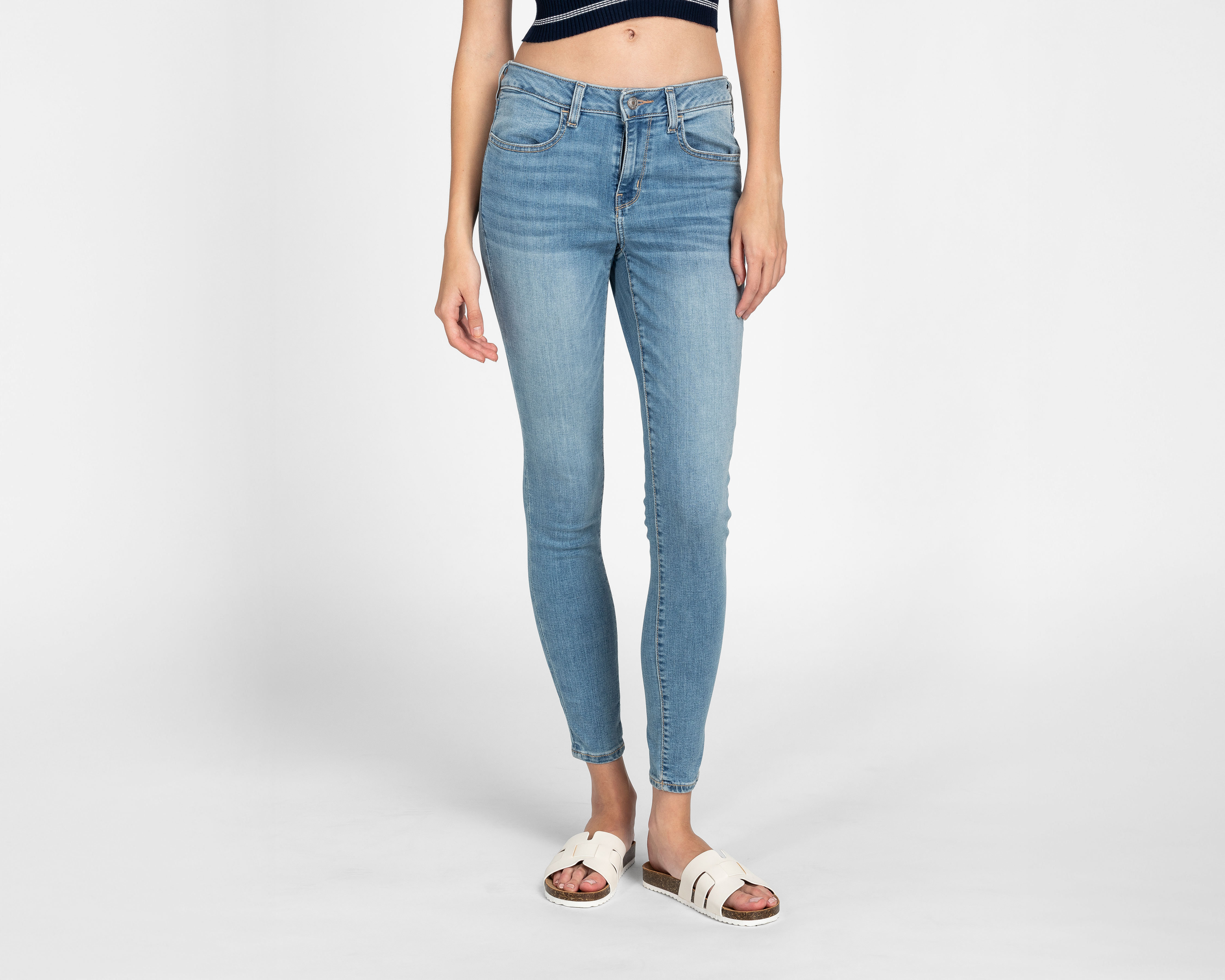 Foto 2 pulgar | Foto 1 | Jeans Regular American Eagle Outfitter para Mujer