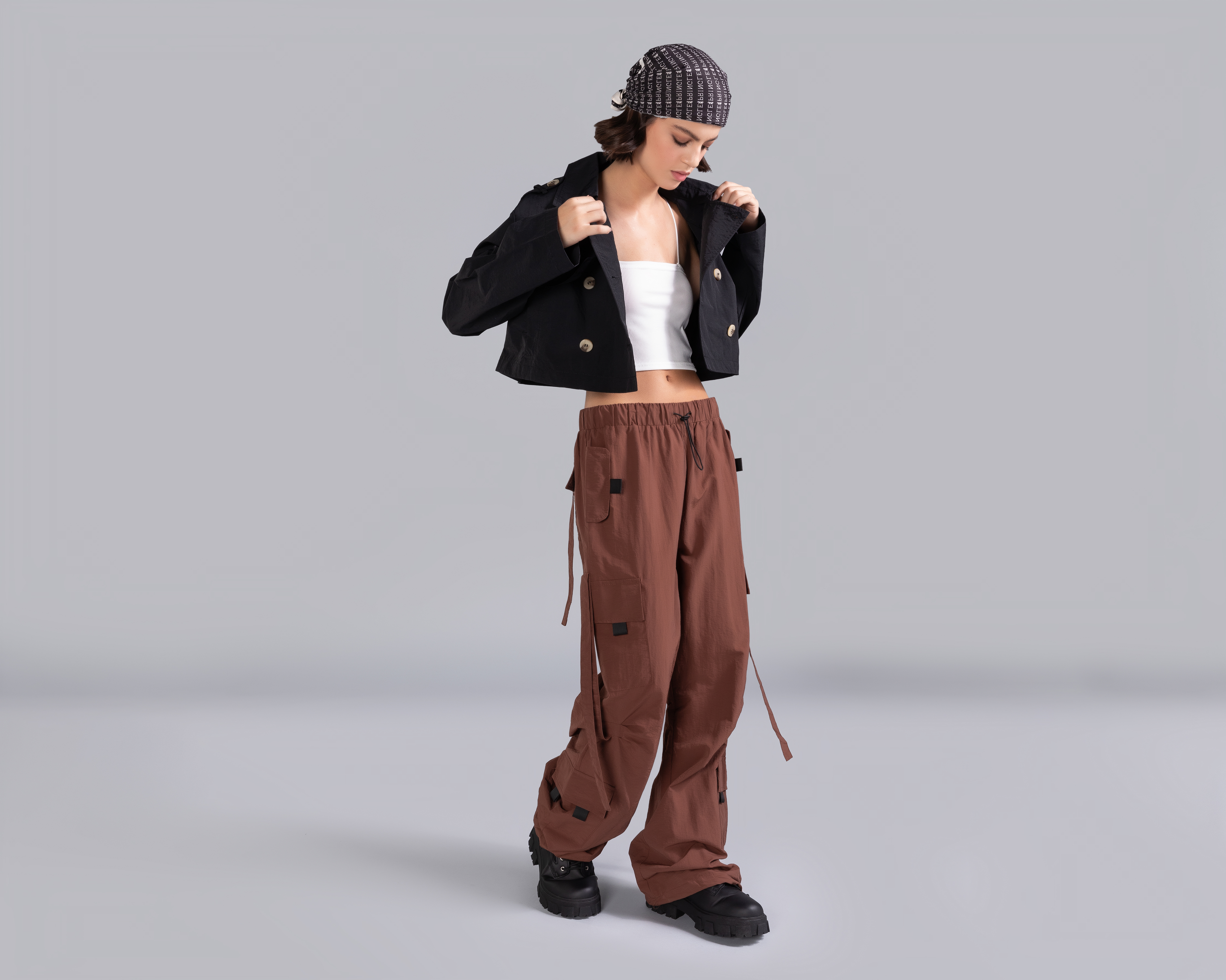 Pantalón Cargo Strona Café para Mujer